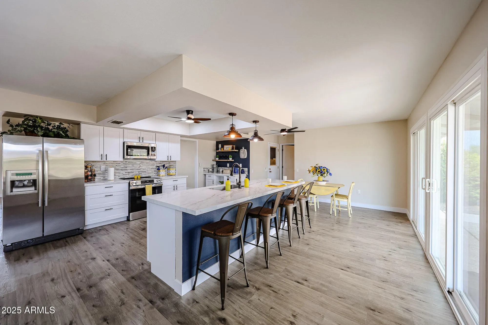 Property Slideshow image 8 of 39 | 9834 w emberwood dr, Sun City, AZ, 85351