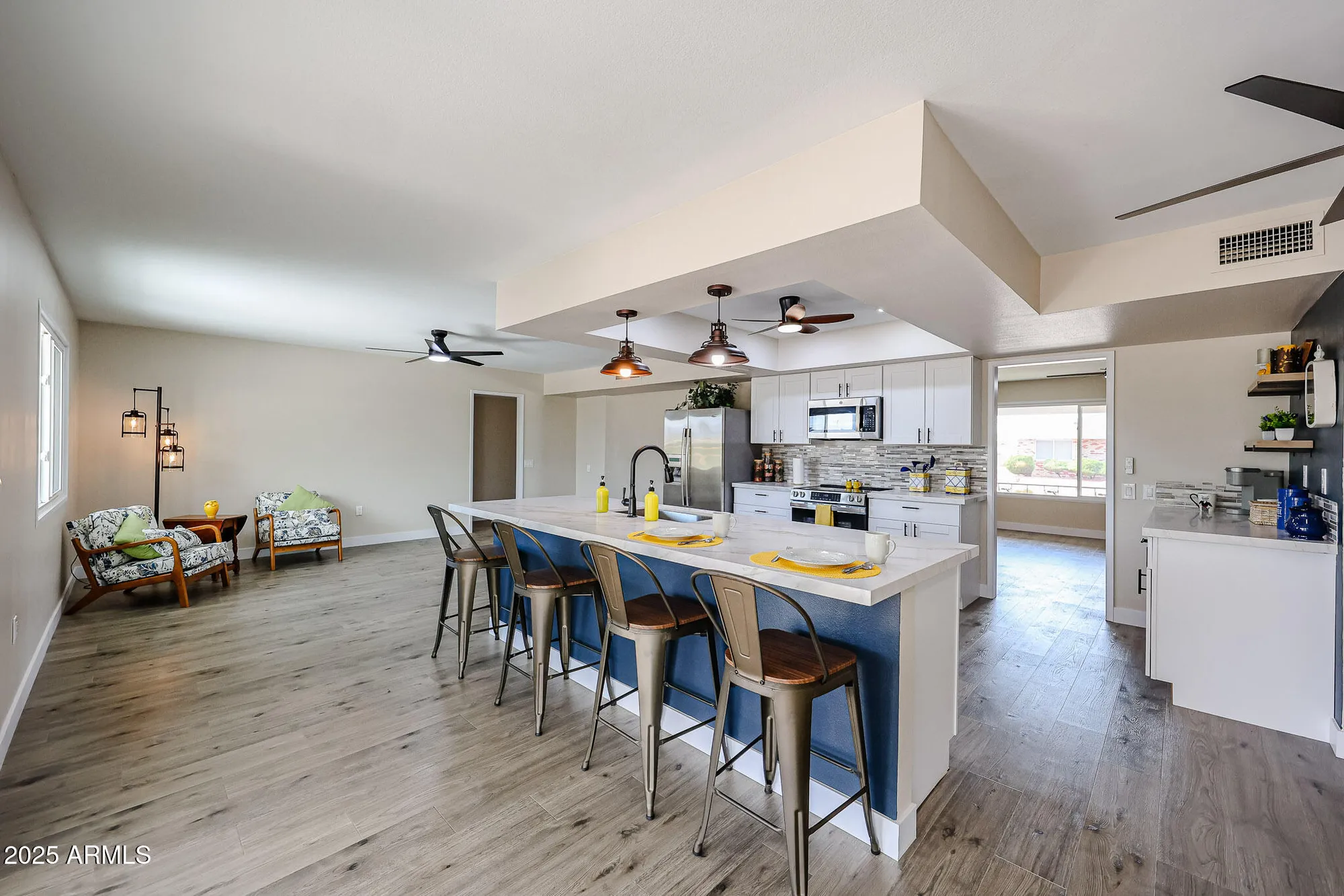 Property Slideshow image 12 of 39 | 9834 w emberwood dr, Sun City, AZ, 85351