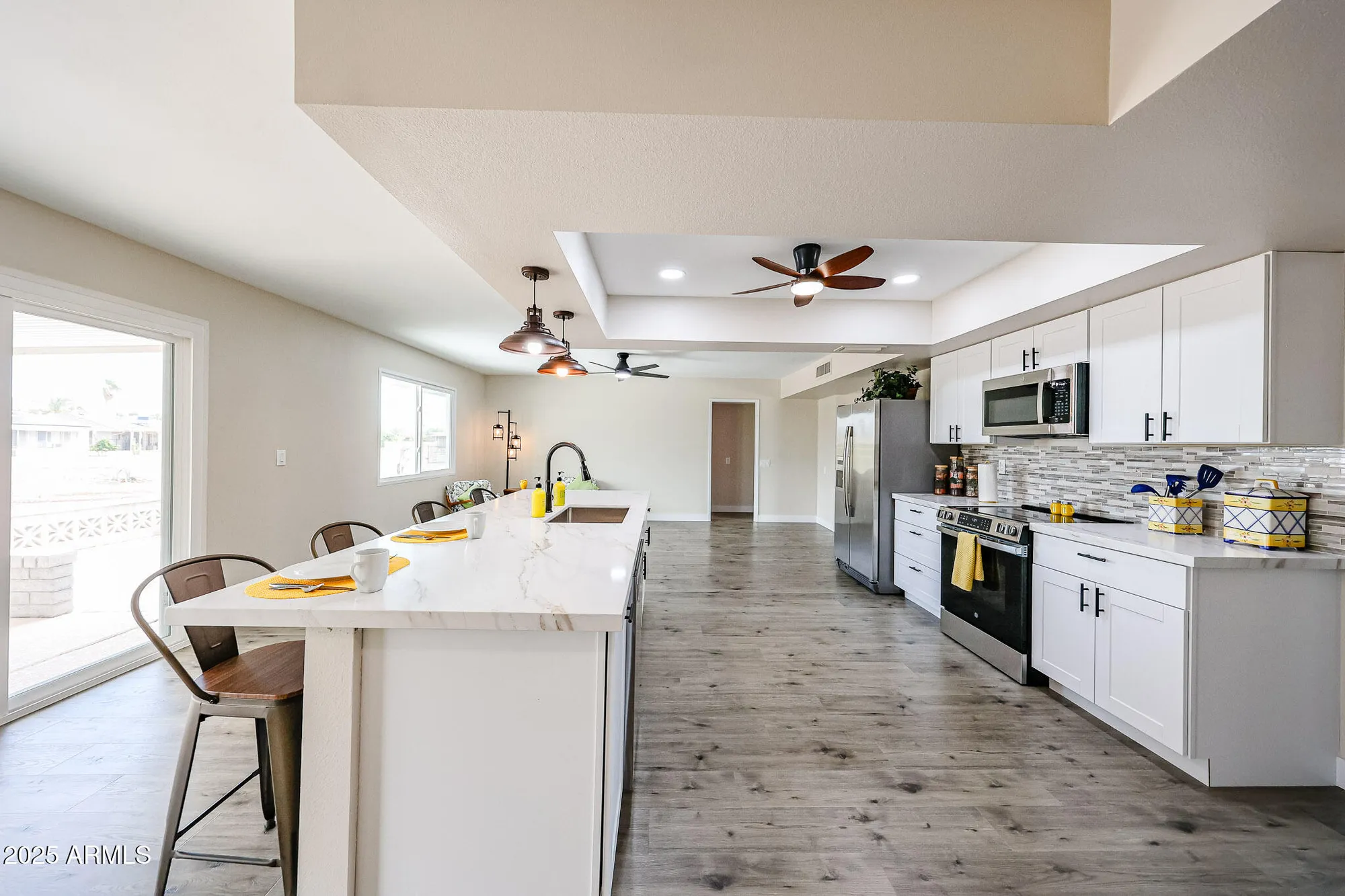 Property Slideshow image 14 of 39 | 9834 w emberwood dr, Sun City, AZ, 85351