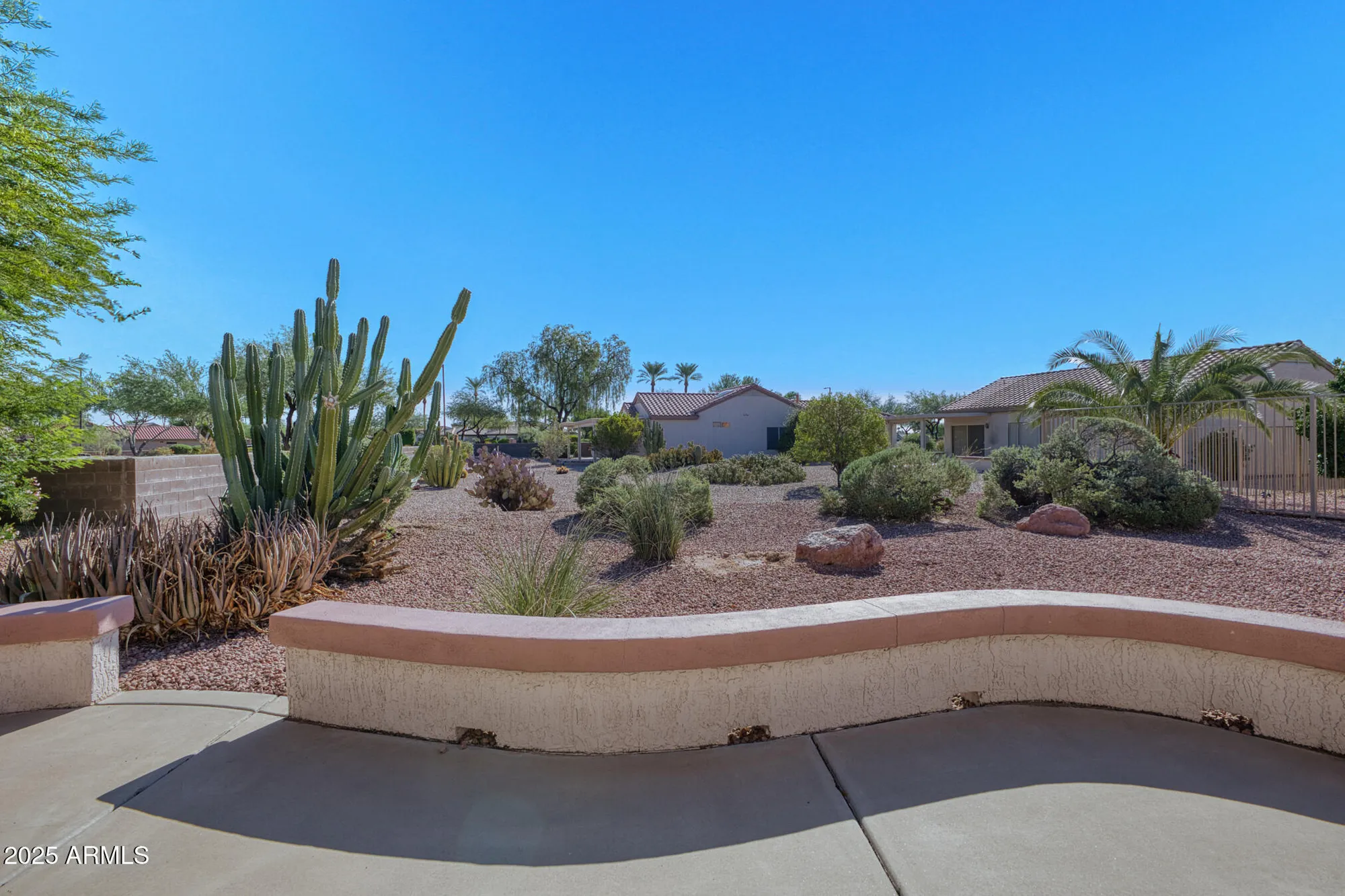 Property Slideshow image 21 of 40 | 17451 n saddle ridge dr, Surprise, AZ, 85374