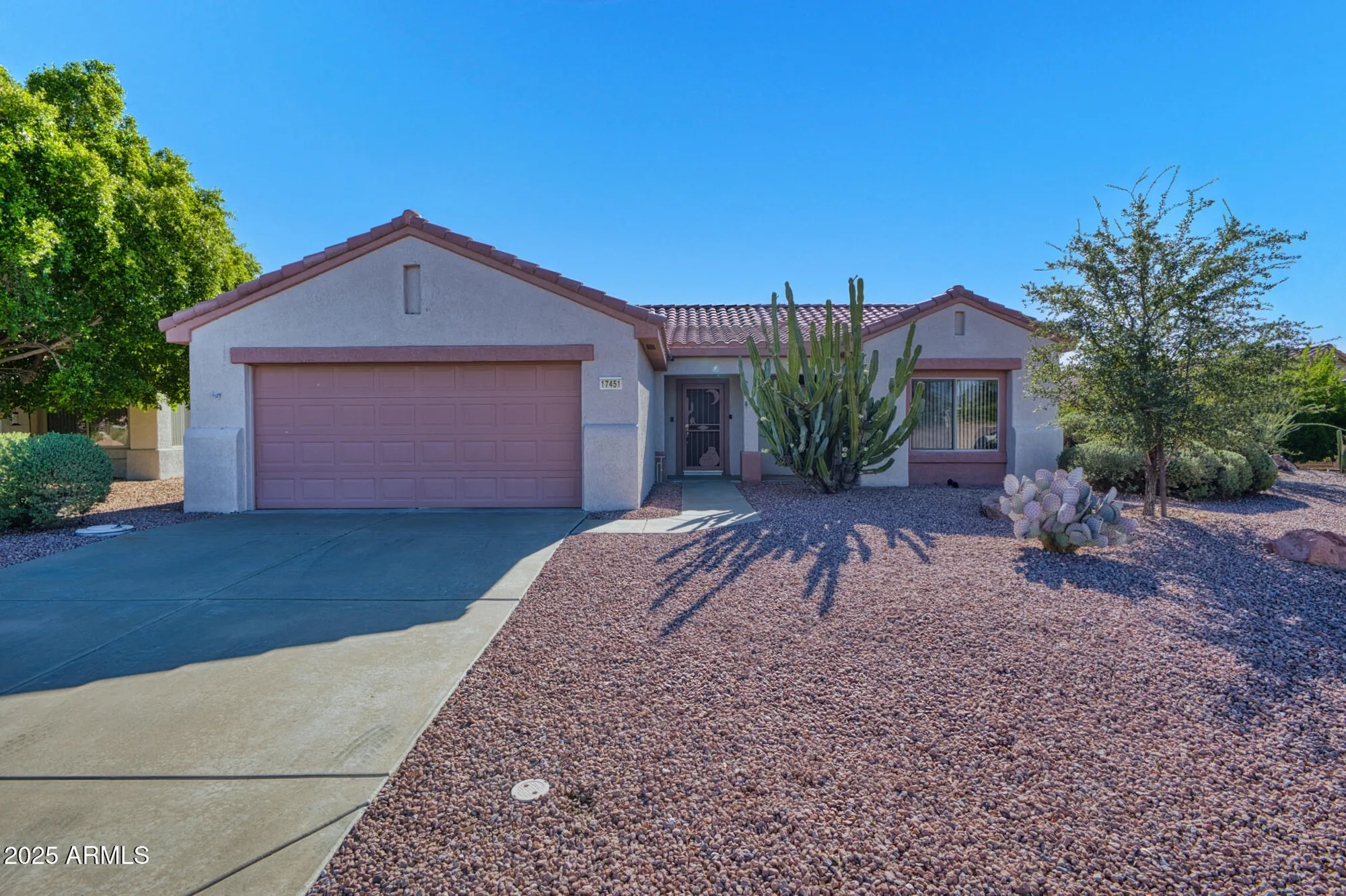 Property Slideshow image 27 of 40 | 17451 n saddle ridge dr, Surprise, AZ, 85374