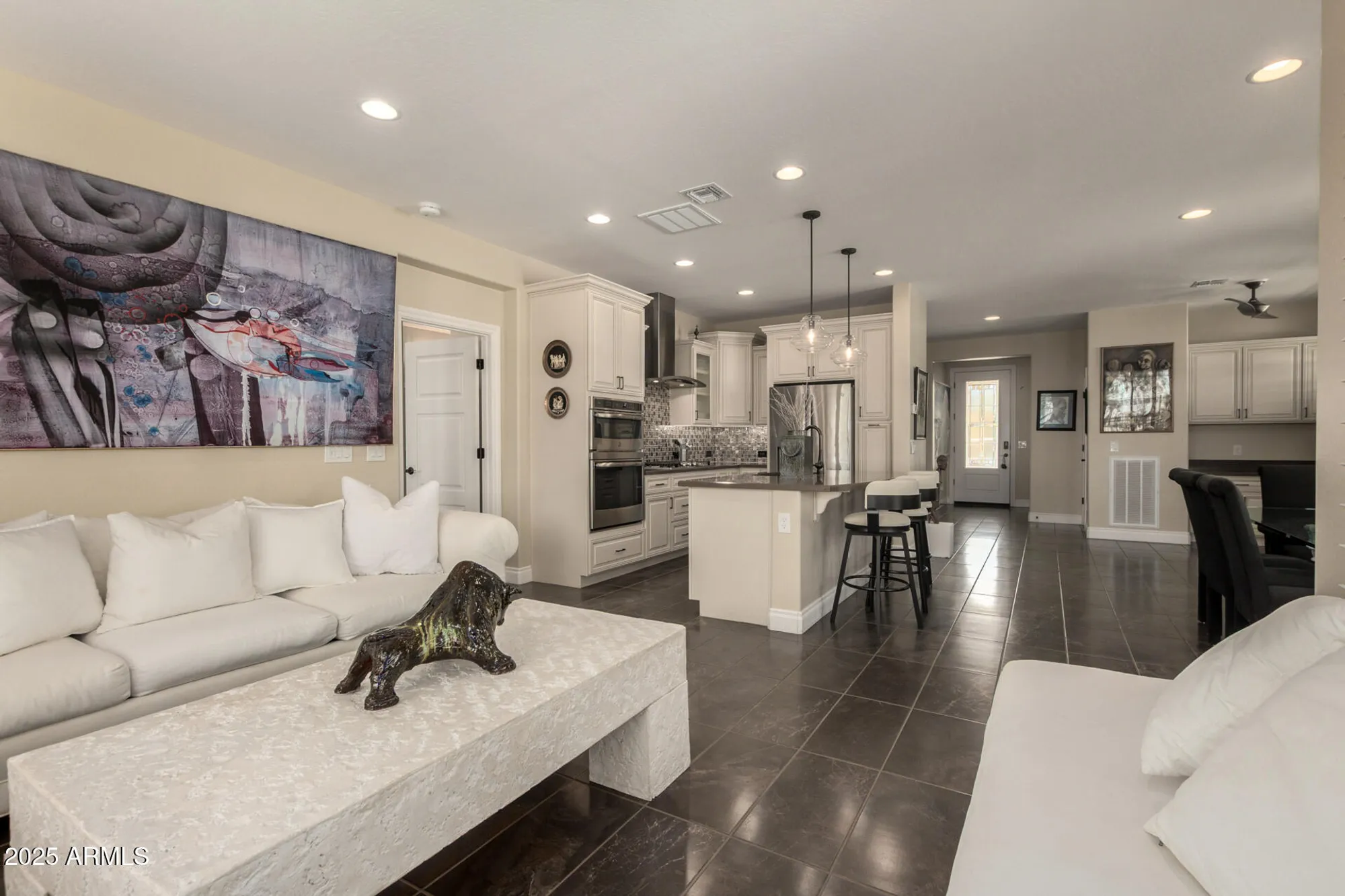 Property Slideshow image 20 of 36 | 943 e cobble stone dr, Queen Creek, AZ, 85140