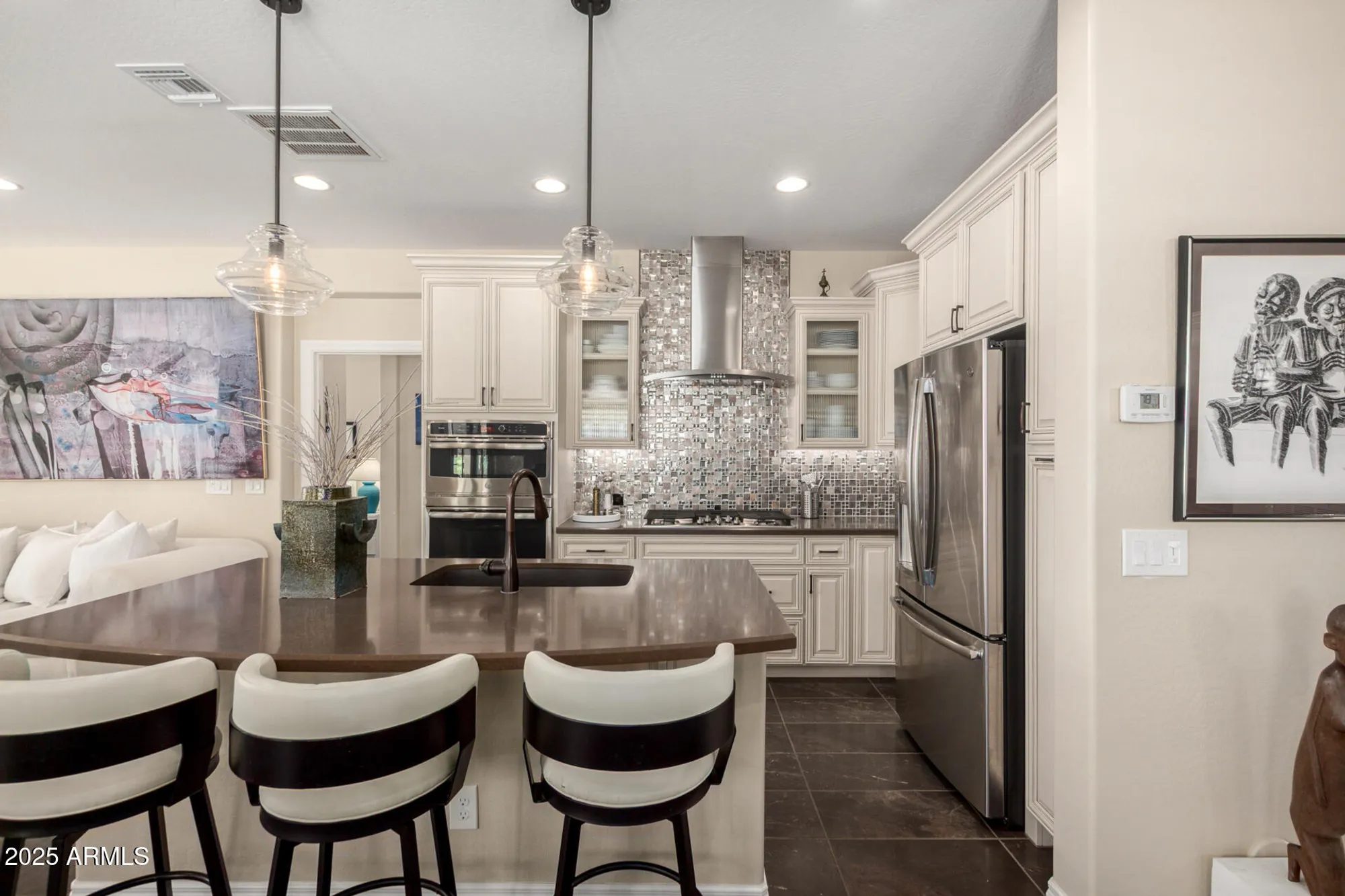 Property Slideshow image 21 of 36 | 943 e cobble stone dr, Queen Creek, AZ, 85140