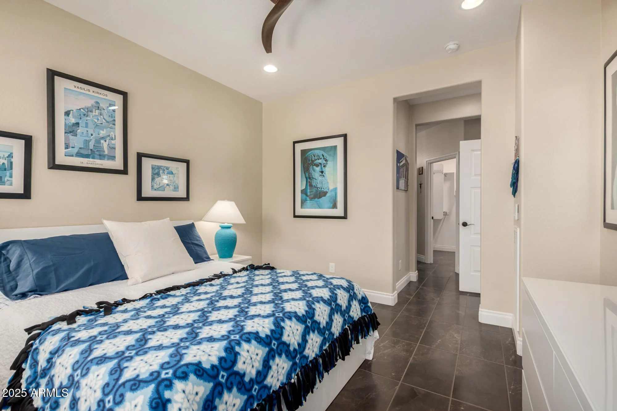 Property Slideshow image 13 of 36 | 943 e cobble stone dr, Queen Creek, AZ, 85140