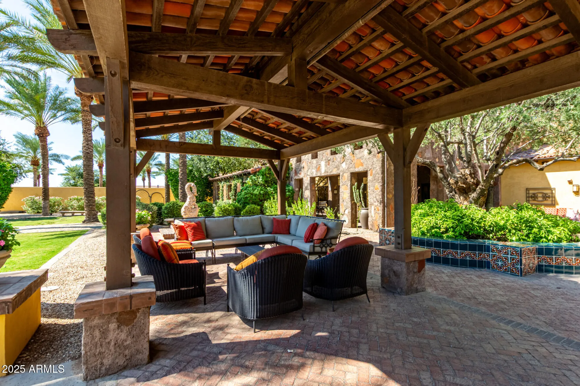 Property Slideshow image 32 of 36 | 943 e cobble stone dr, Queen Creek, AZ, 85140