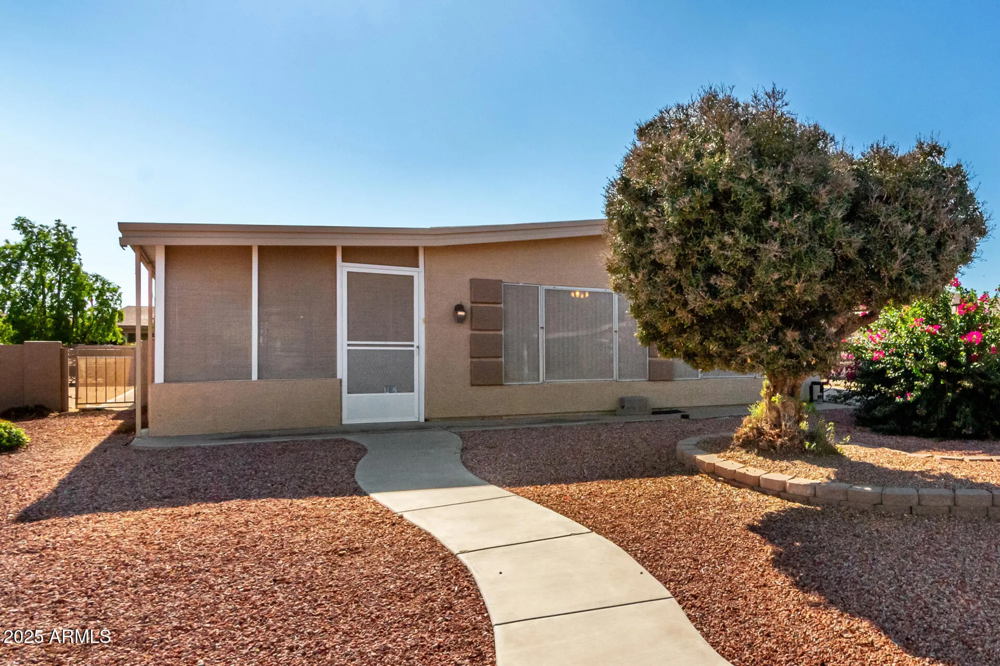 Property Slideshow image 4 of 60 | 8948 e sun lakes blvd, Sun Lakes, AZ, 85248