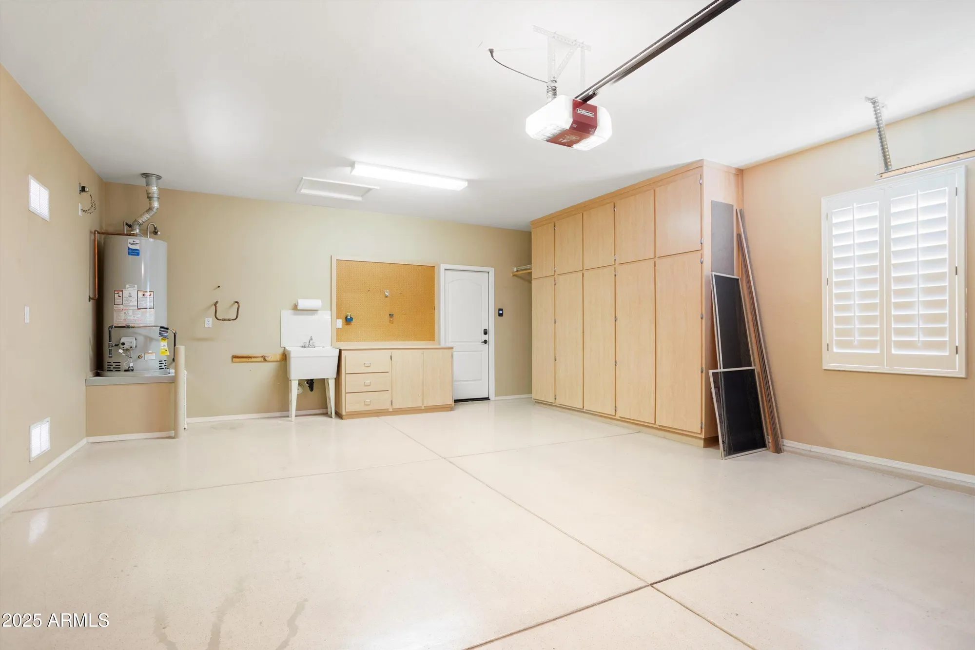 Property Slideshow image 34 of 102 | 23225 n hank raymond dr, Sun City West, AZ, 85375