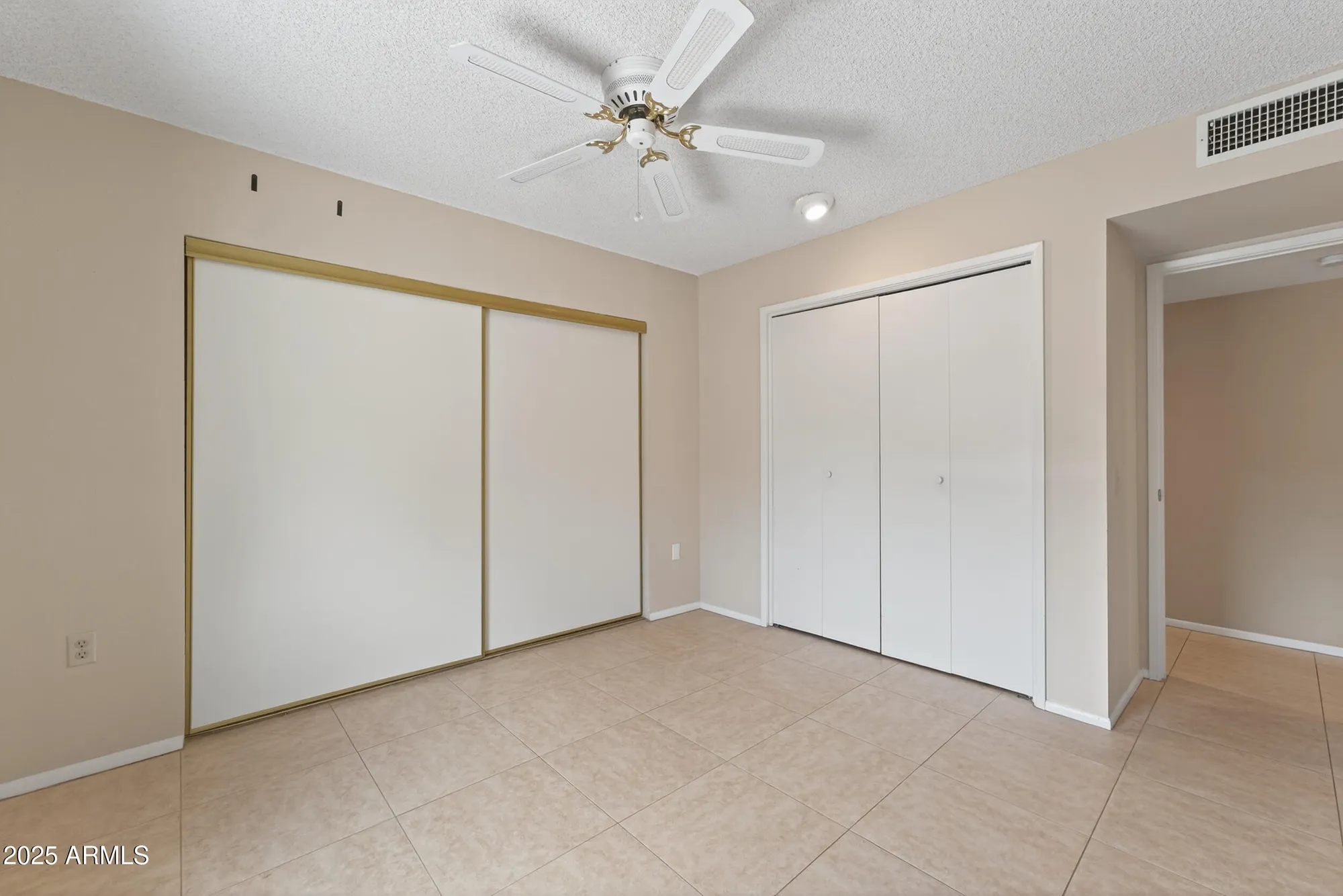 Property Slideshow image 16 of 46 | 16829 n orchard hills dr, Sun City, AZ, 85351