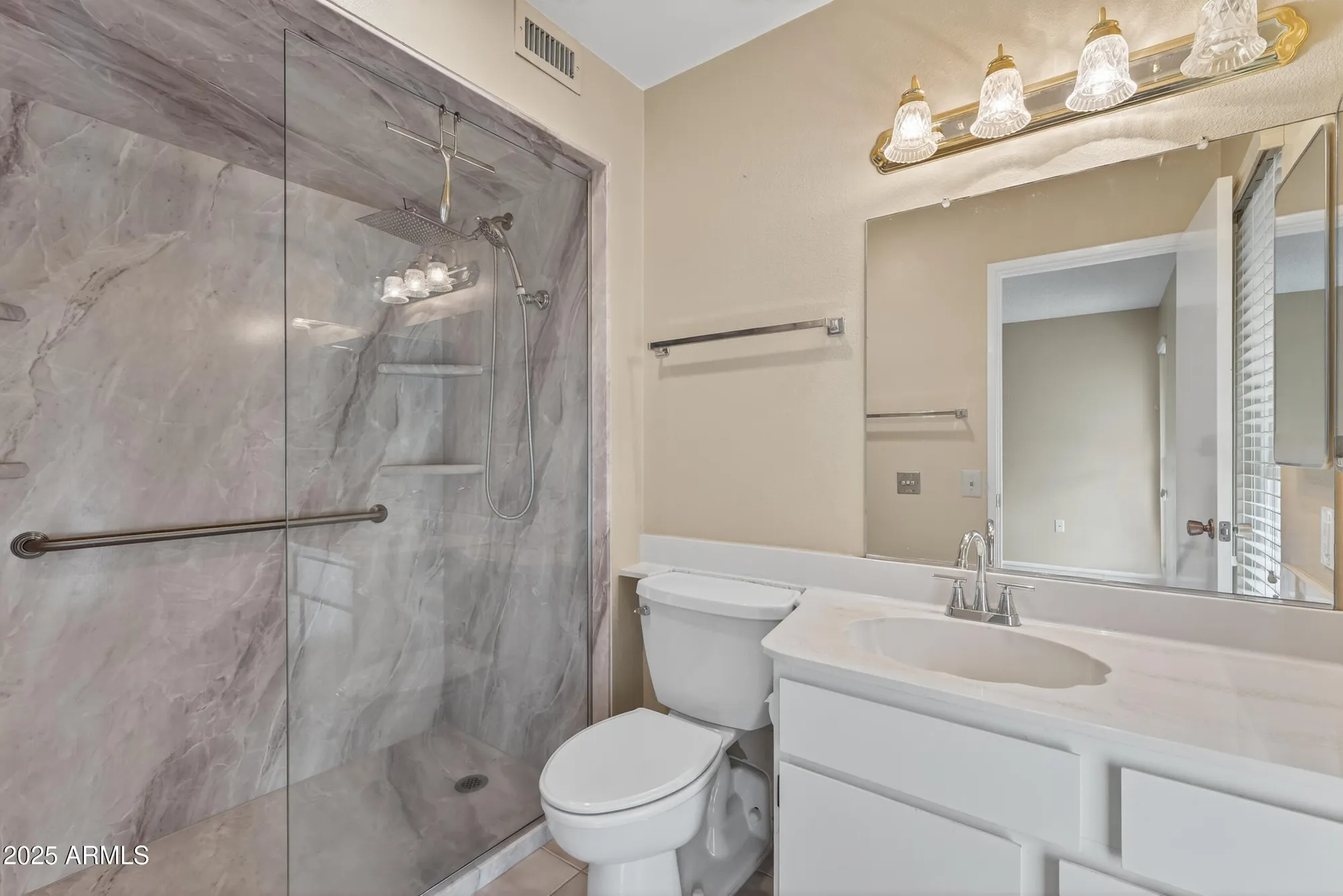 Property Slideshow image 14 of 46 | 16829 n orchard hills dr, Sun City, AZ, 85351