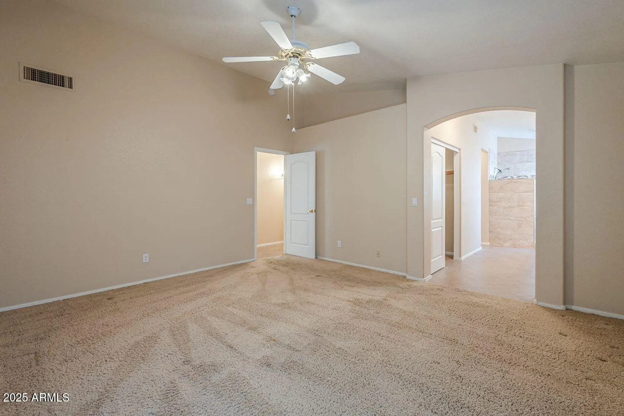Property Slideshow image 11 of 60 | 10722 w irma ln, Peoria, AZ, 85373