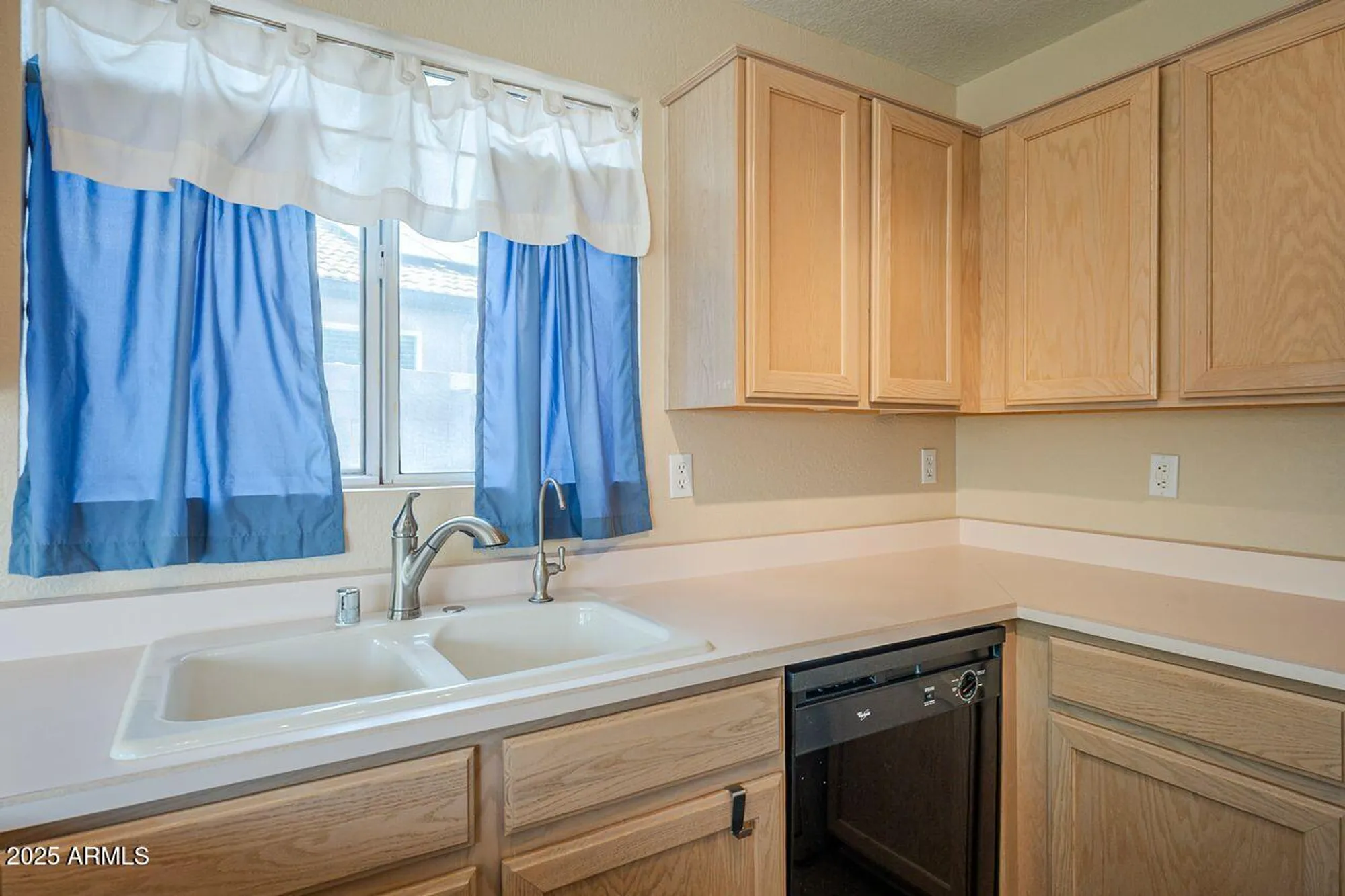 Property Slideshow image 19 of 60 | 10722 w irma ln, Peoria, AZ, 85373