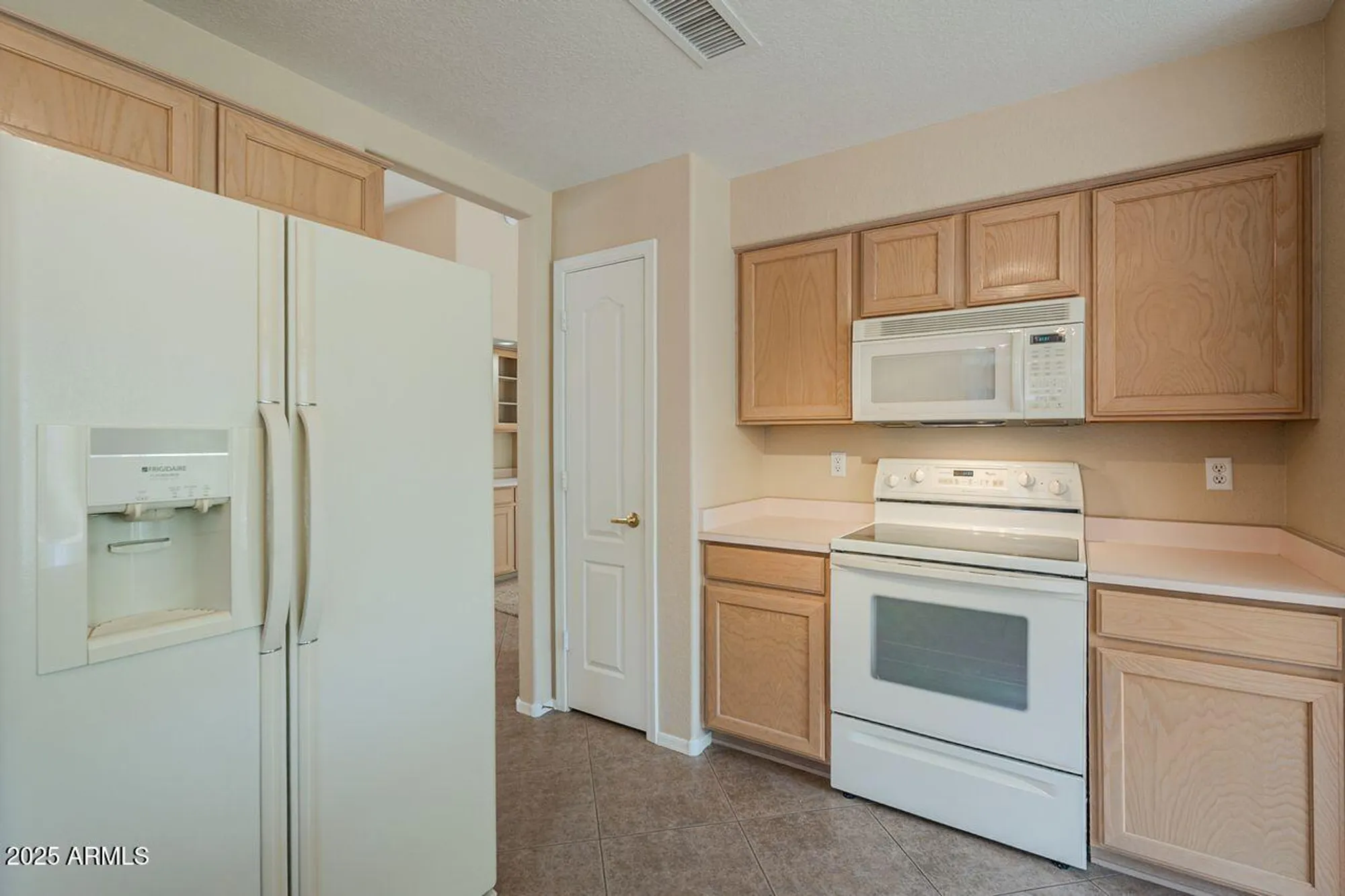 Property Slideshow image 21 of 60 | 10722 w irma ln, Peoria, AZ, 85373