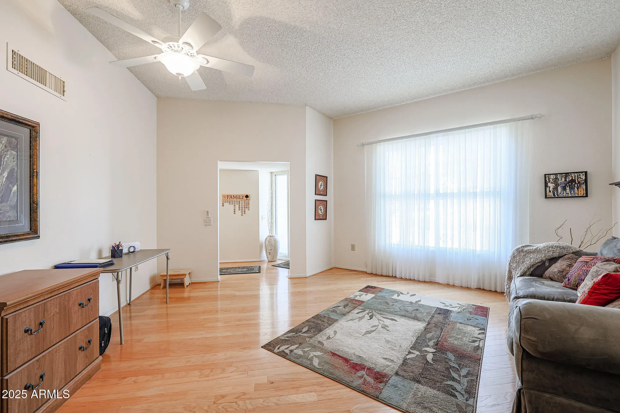 Property Slideshow image 16 of 21 | 10461 w loma blanca dr, Sun City, AZ, 85351