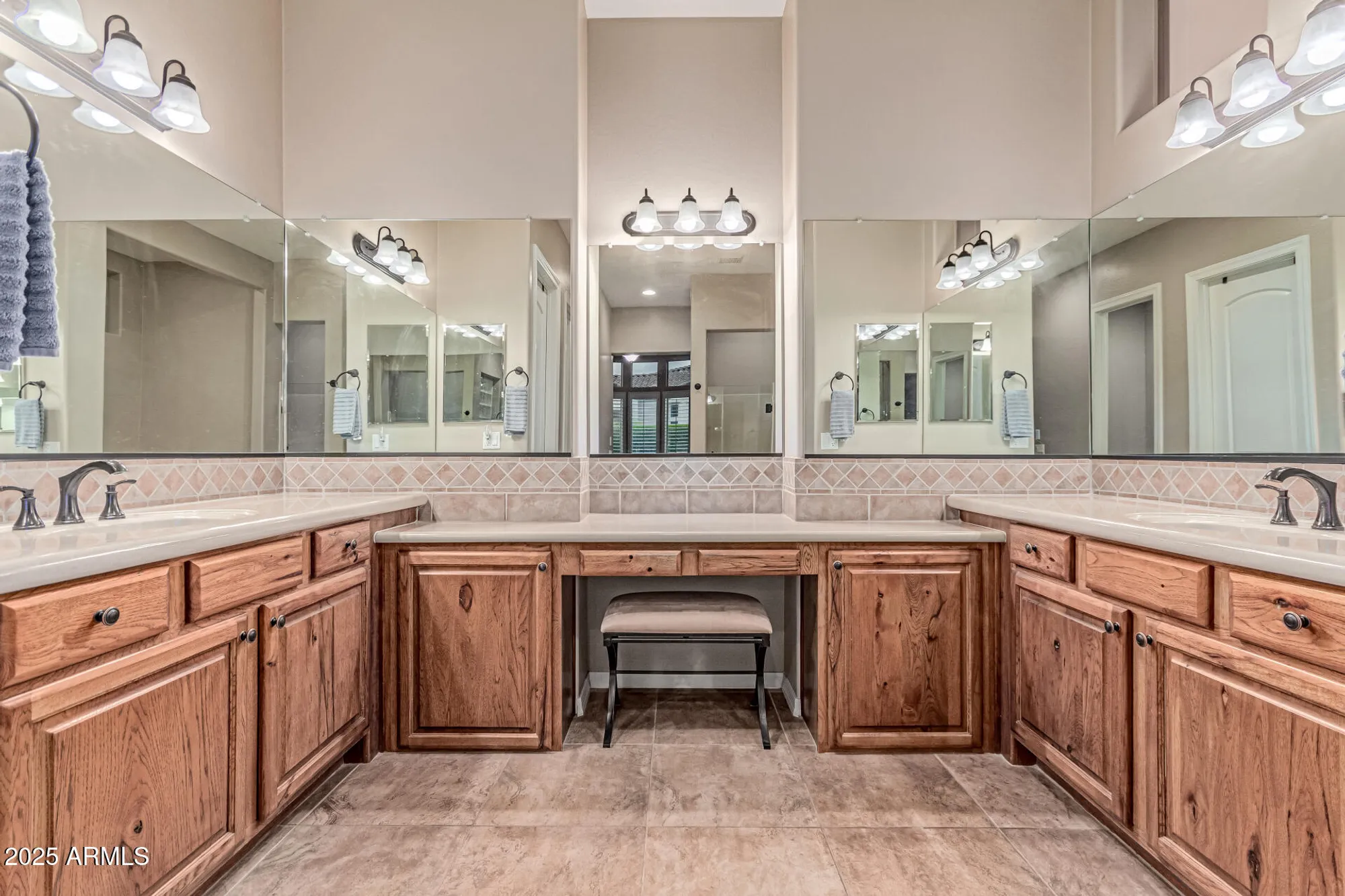 Property Slideshow image 28 of 80 | 12448 w rosewood ln, Peoria, AZ, 85383