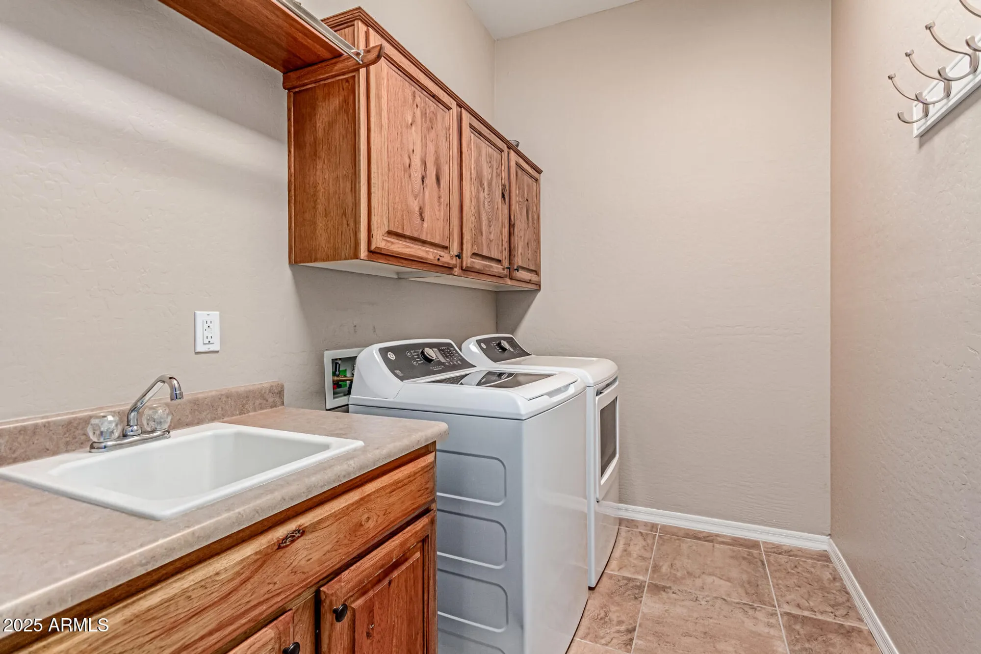 Property Slideshow image 36 of 80 | 12448 w rosewood ln, Peoria, AZ, 85383