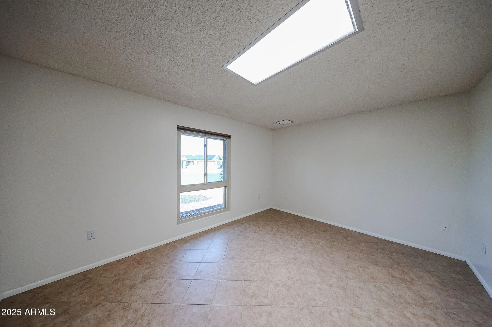 Property Slideshow image 13 of 39 | 14227 n sierra dawn way, Sun City, AZ, 85351