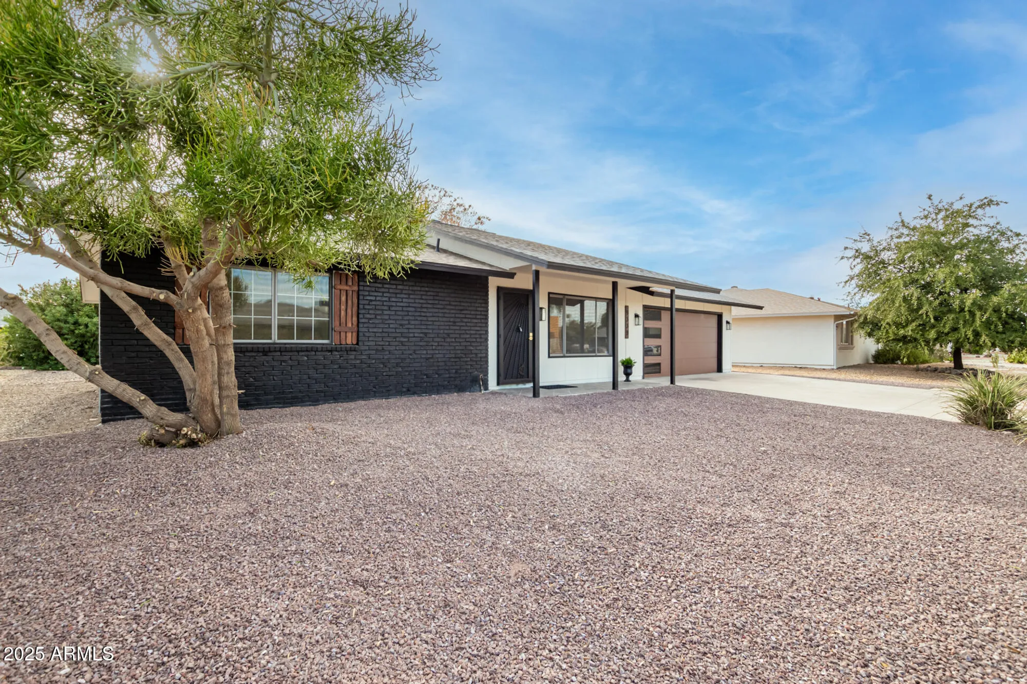 Property Slideshow image 3 of 26 | 9339 w spanish moss ln, Sun City, AZ, 85373