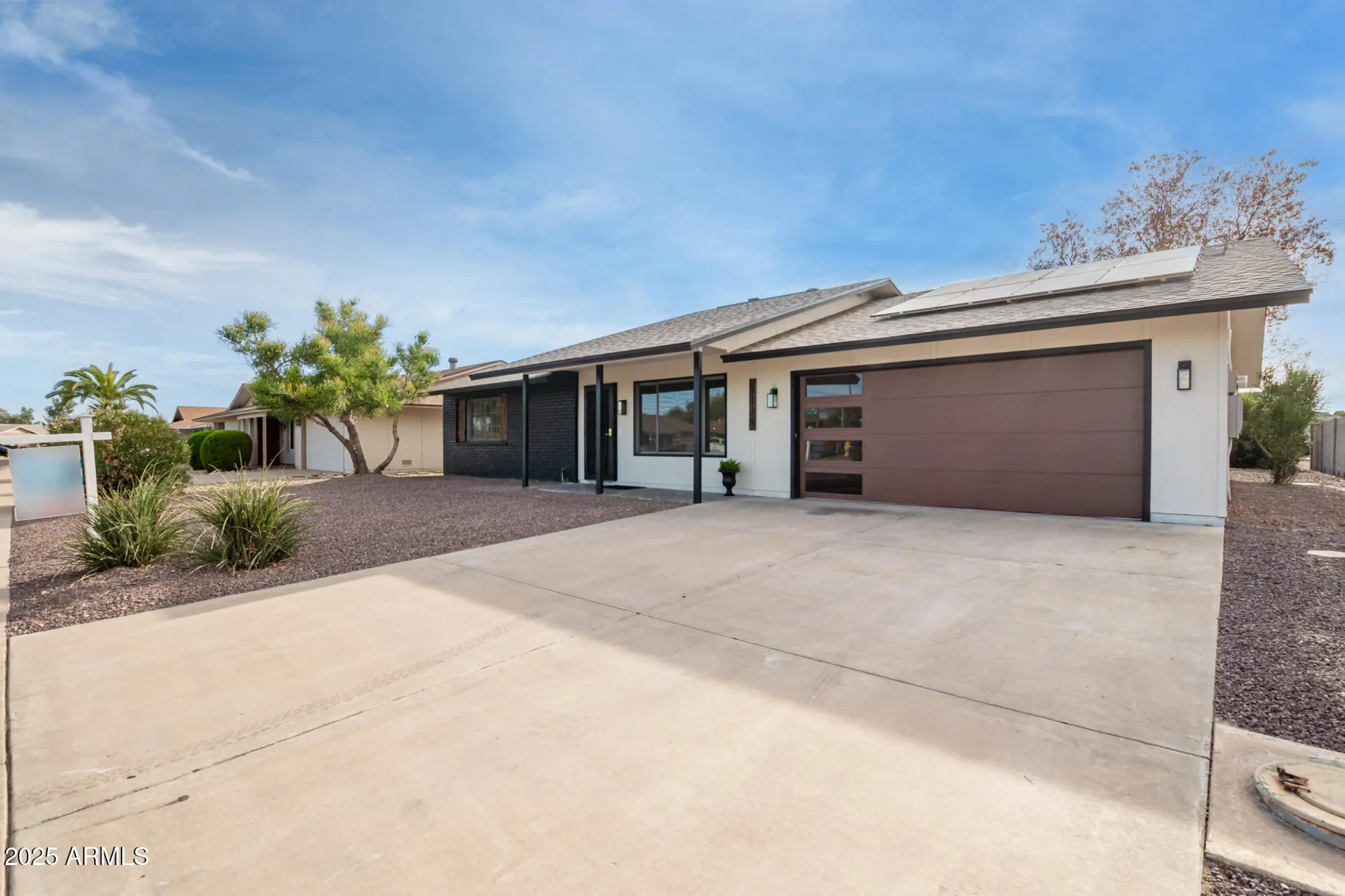 Property Slideshow image 5 of 26 | 9339 w spanish moss ln, Sun City, AZ, 85373