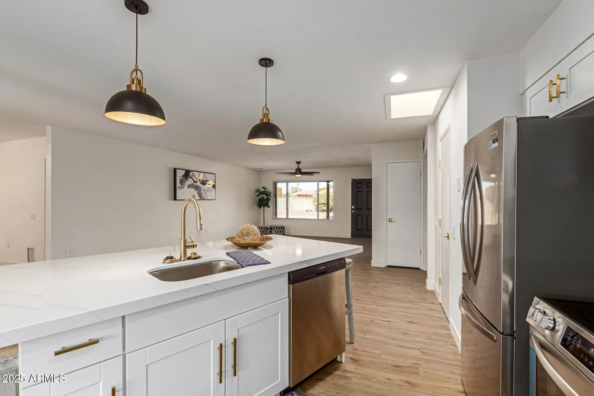 Property Slideshow image 13 of 26 | 9339 w spanish moss ln, Sun City, AZ, 85373