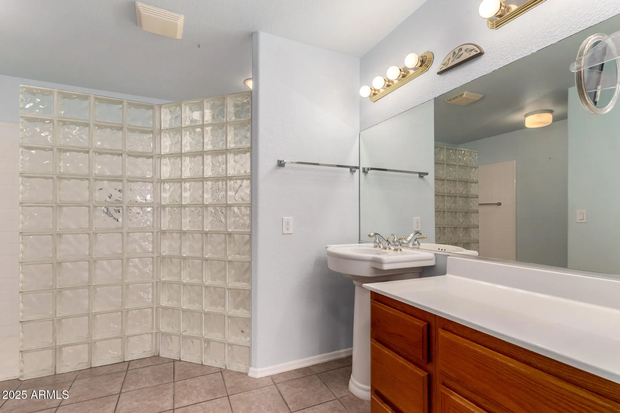 Property Slideshow image 21 of 34 | 11027 e natal ave, Mesa, AZ, 85209