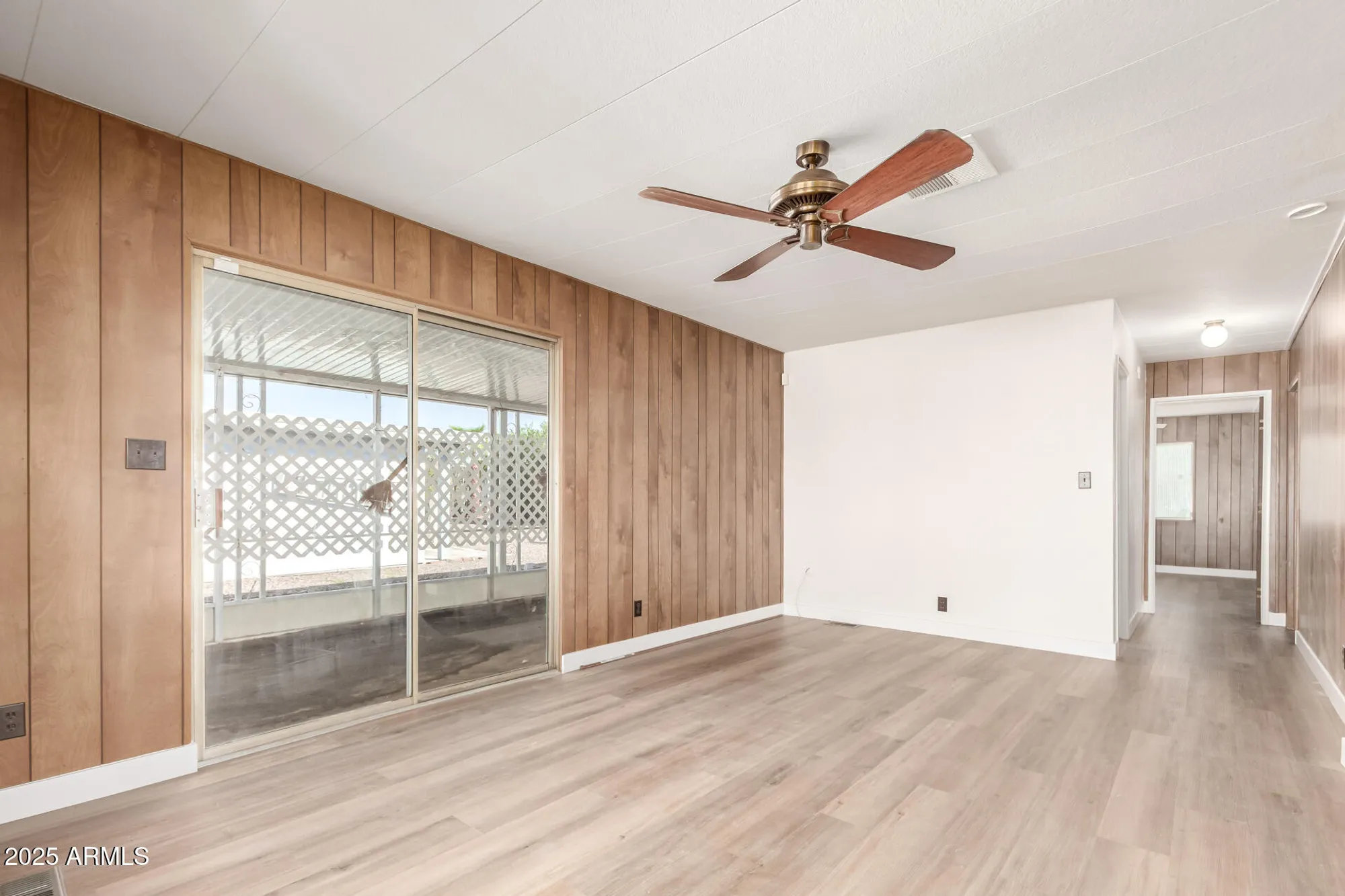 Property Slideshow image 6 of 24 | 5433 e mcdowell rd, Mesa, AZ, 85215