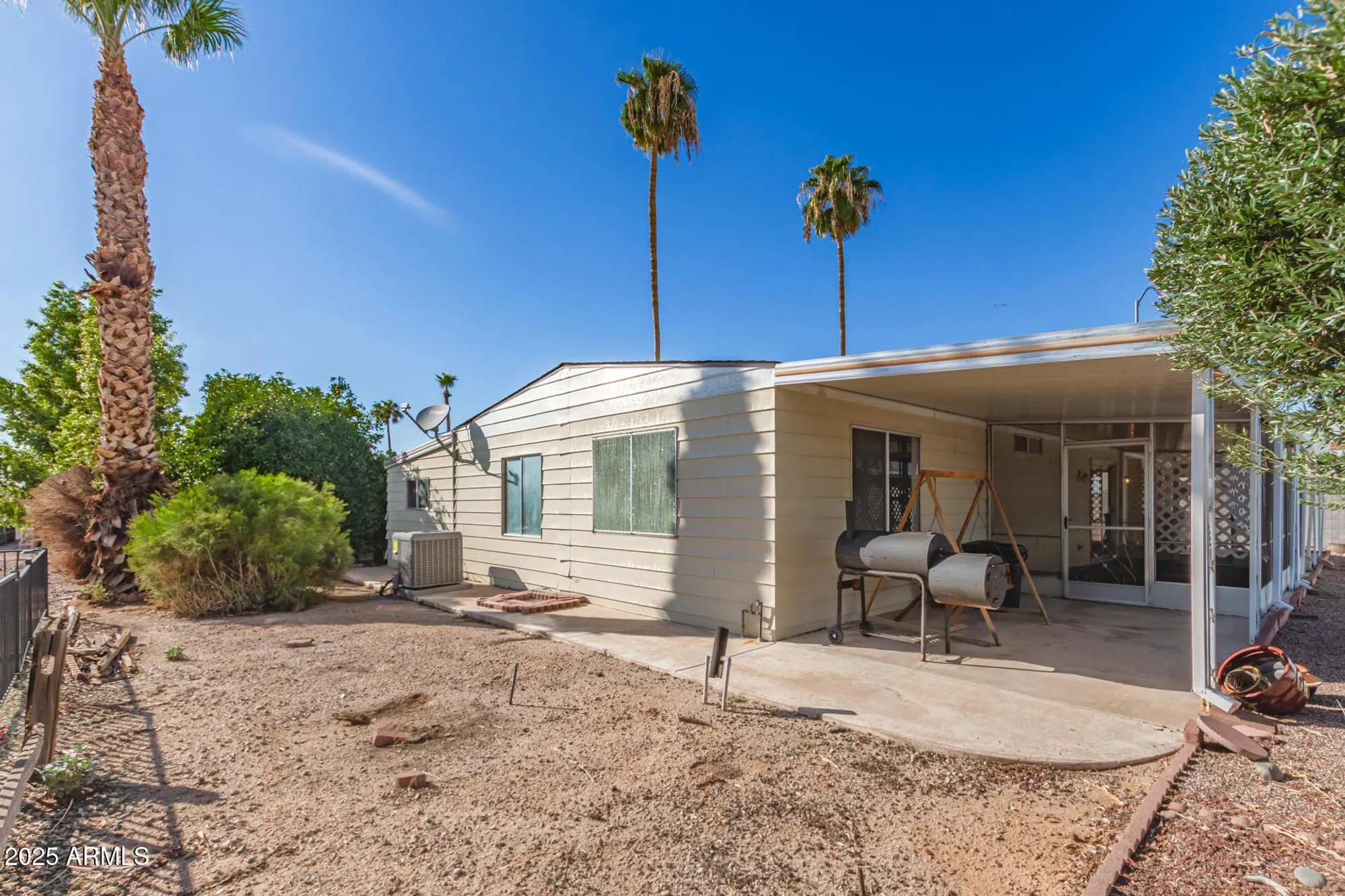 Property Slideshow image 20 of 24 | 5433 e mcdowell rd, Mesa, AZ, 85215