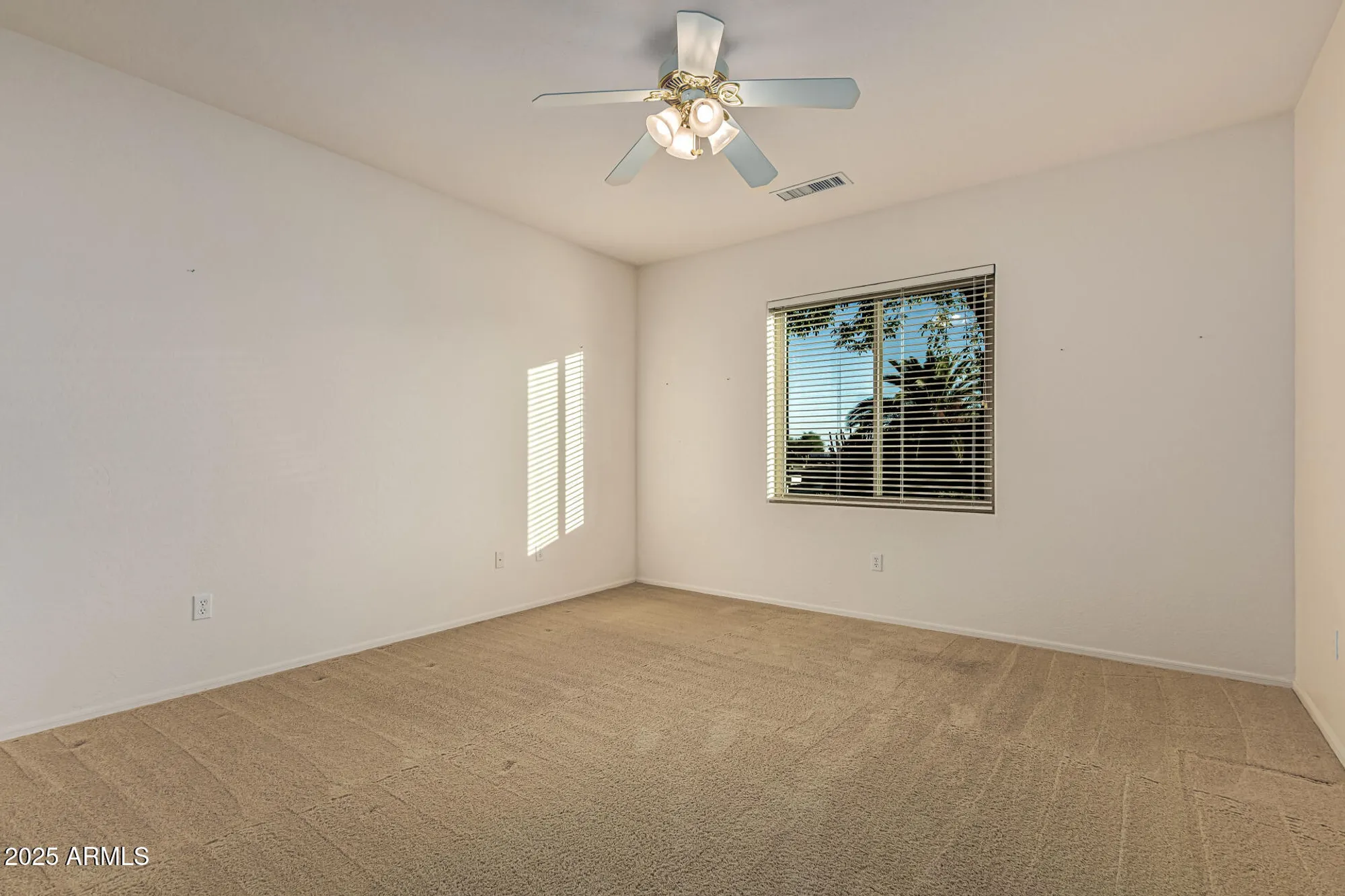 Property Slideshow image 40 of 58 | 17148 w calistoga dr, Surprise, AZ, 85387