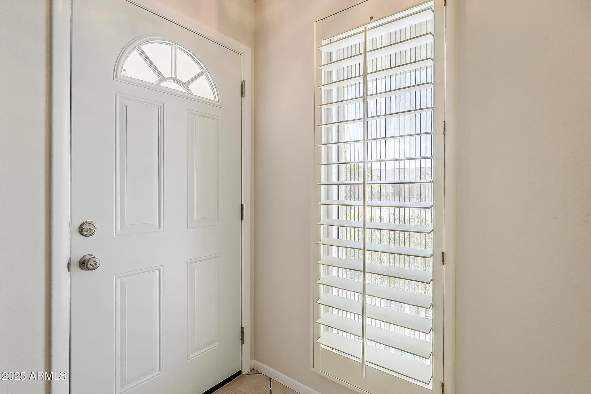 Property Slideshow image 4 of 38 | 10514 w willow creek cir, Sun City, AZ, 85373