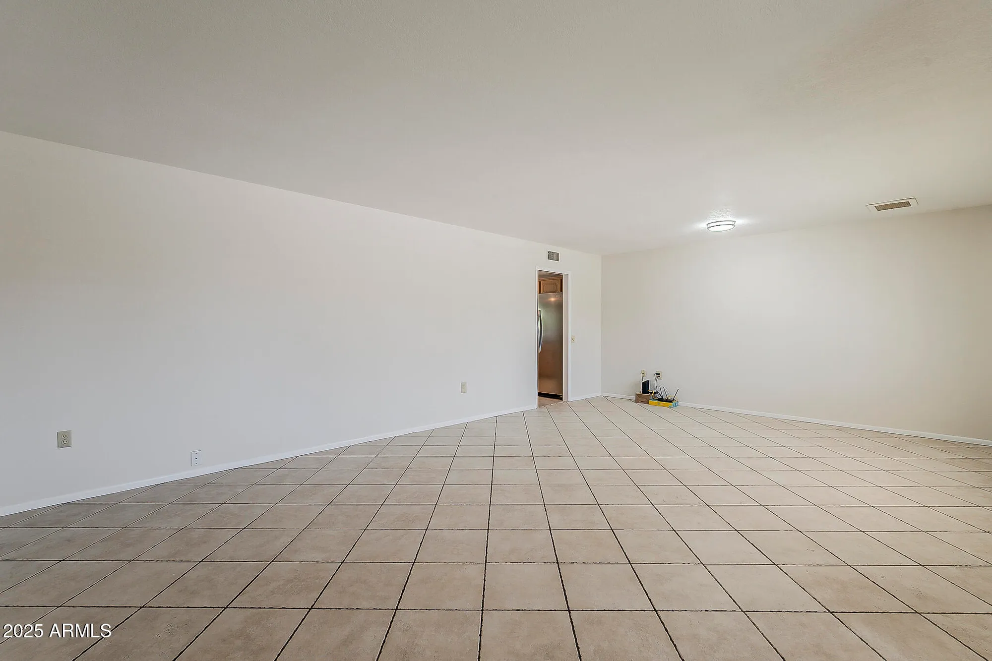 Property Slideshow image 8 of 38 | 10514 w willow creek cir, Sun City, AZ, 85373