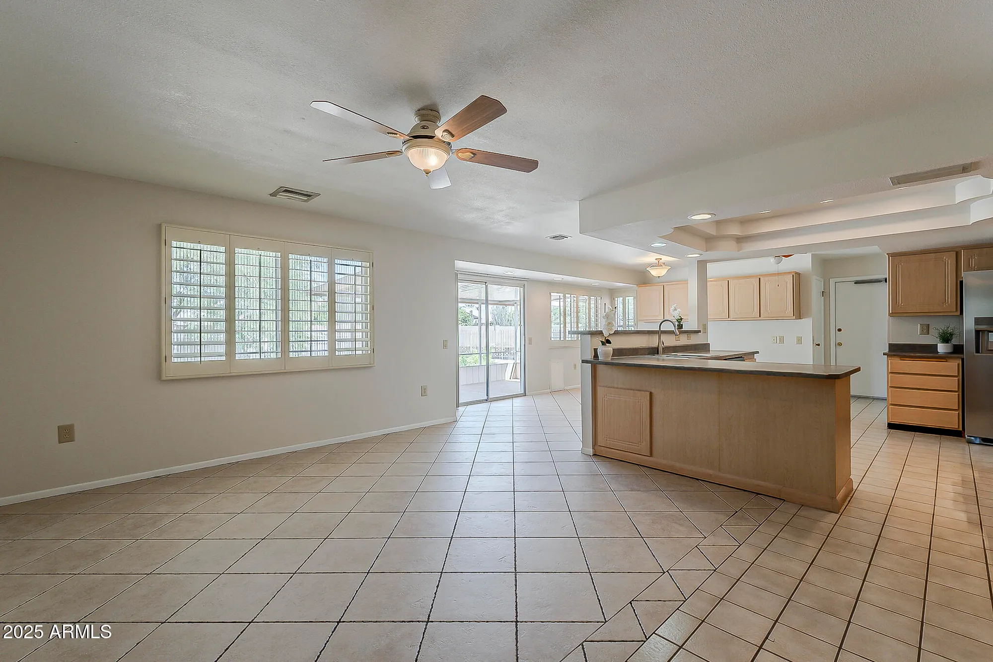 Property Slideshow image 15 of 38 | 10514 w willow creek cir, Sun City, AZ, 85373