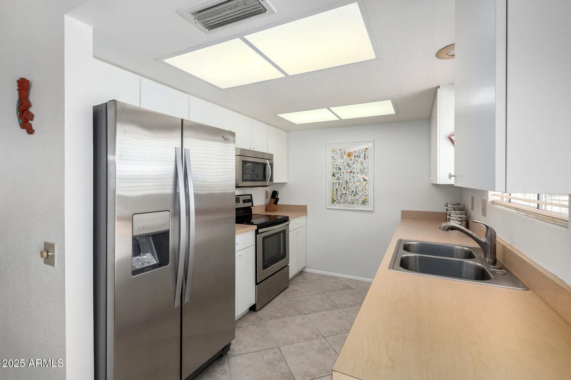 Property Slideshow image 5 of 15 | 20426 n sonnet dr, Sun City West, AZ, 85375