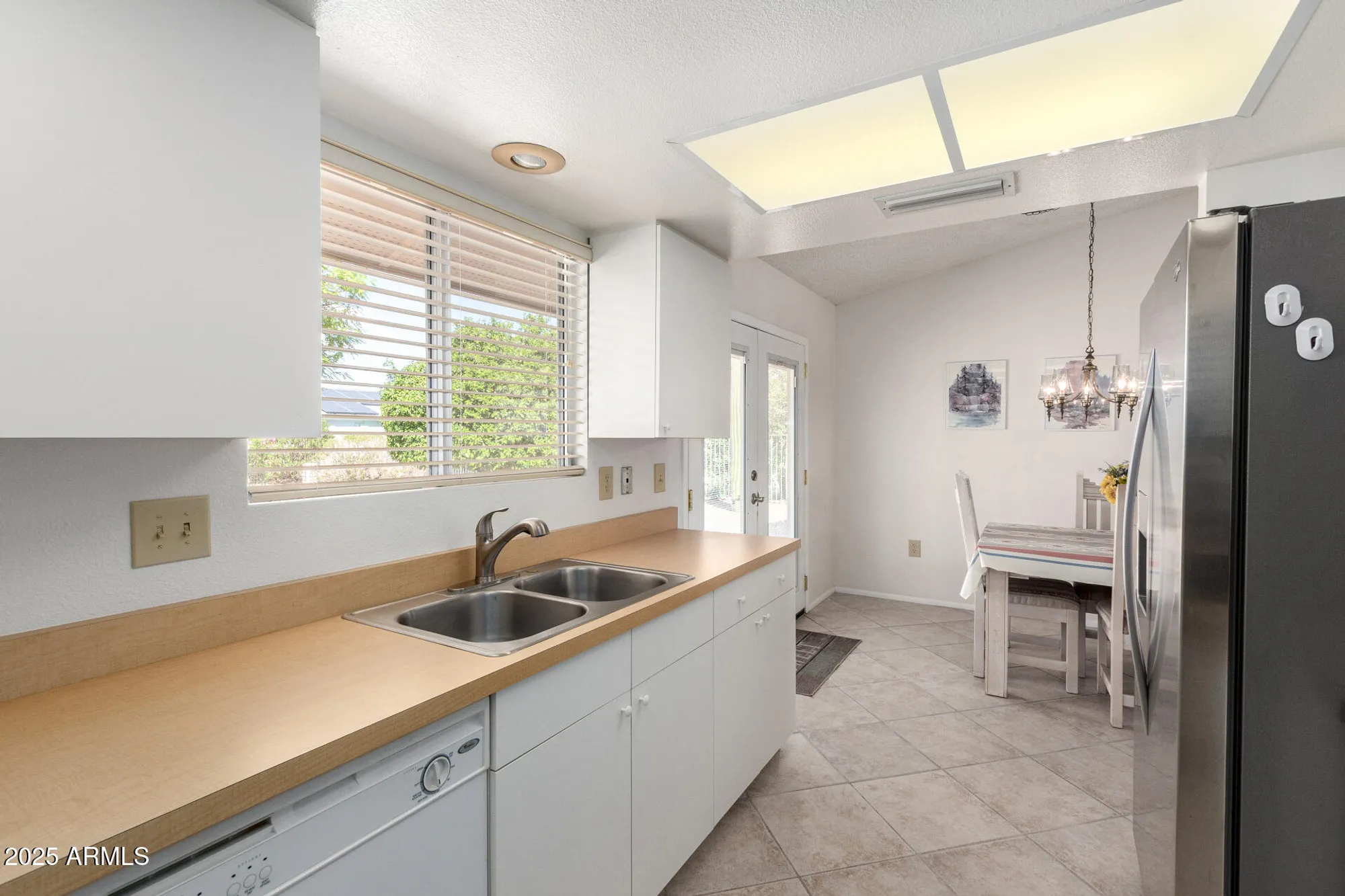 Property Slideshow image 7 of 15 | 20426 n sonnet dr, Sun City West, AZ, 85375