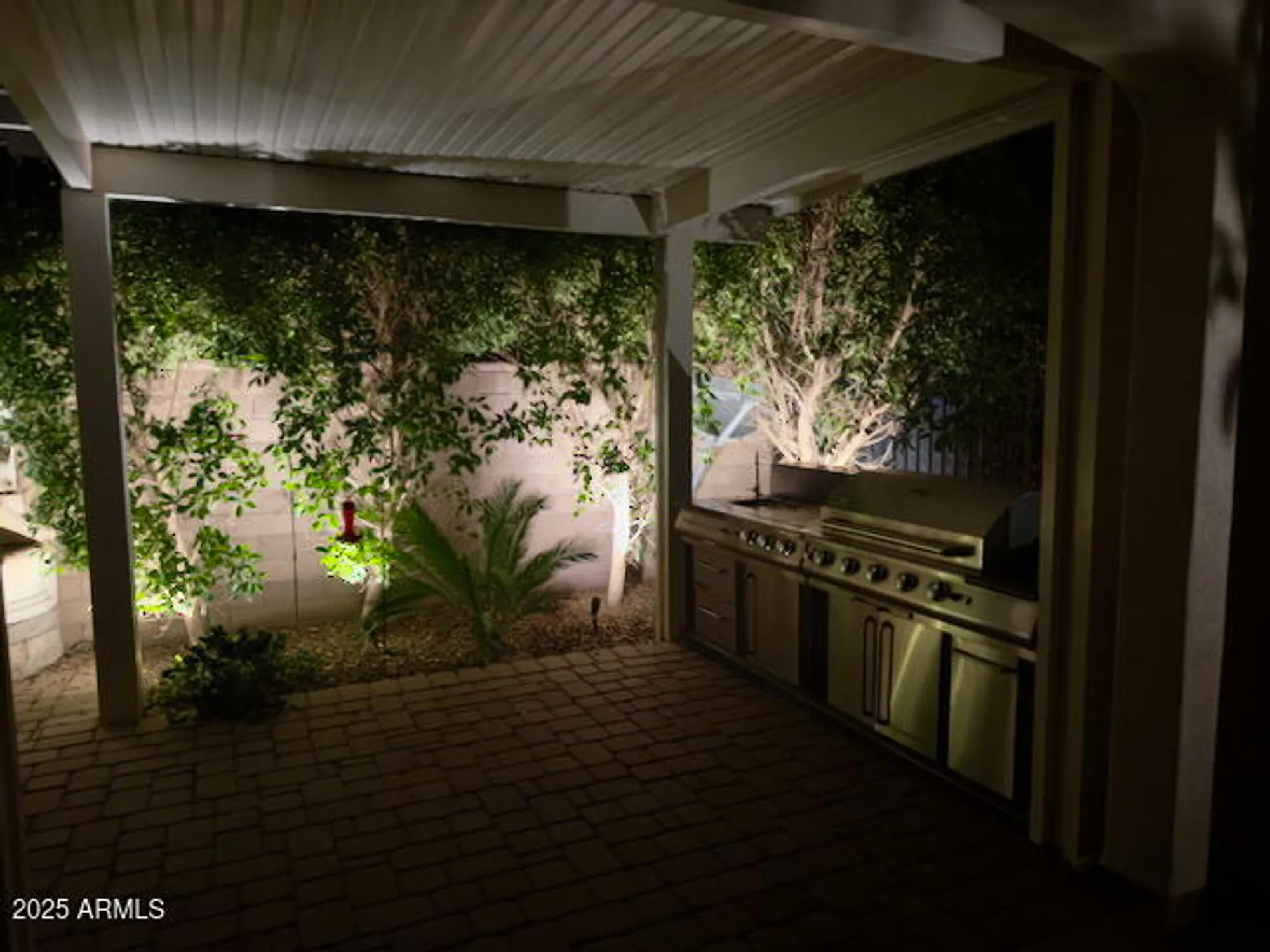 Property Slideshow image 8 of 52 | 210 e bergamot ln, Queen Creek, AZ, 85140