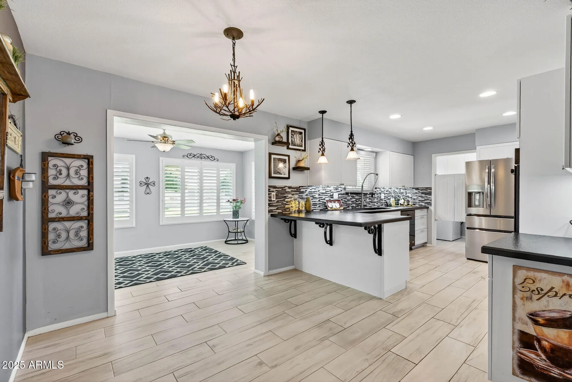 Property Slideshow image 10 of 41 | 10502 w roundelay cir, Sun City, AZ, 85351