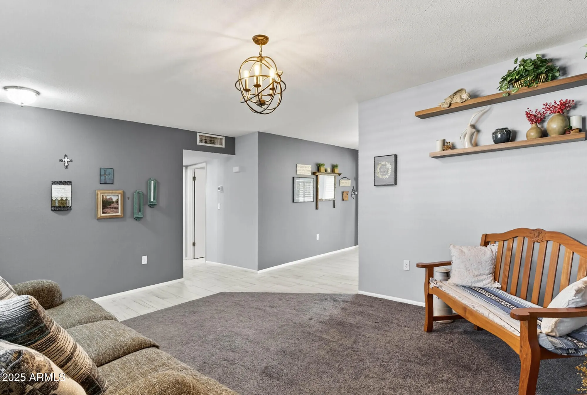 Property Slideshow image 9 of 41 | 10502 w roundelay cir, Sun City, AZ, 85351