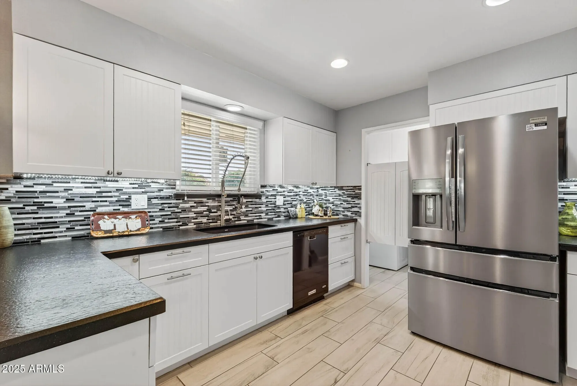 Property Slideshow image 17 of 41 | 10502 w roundelay cir, Sun City, AZ, 85351