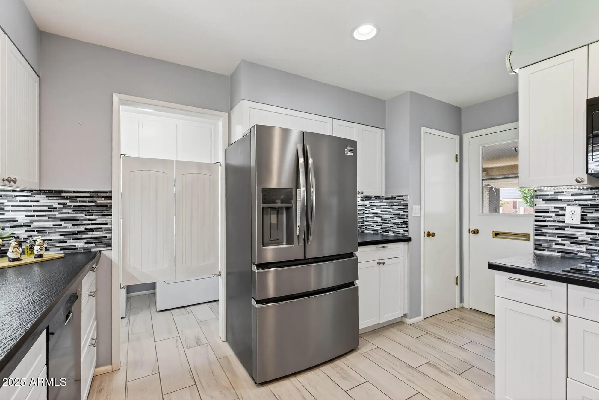 Property Slideshow image 18 of 41 | 10502 w roundelay cir, Sun City, AZ, 85351