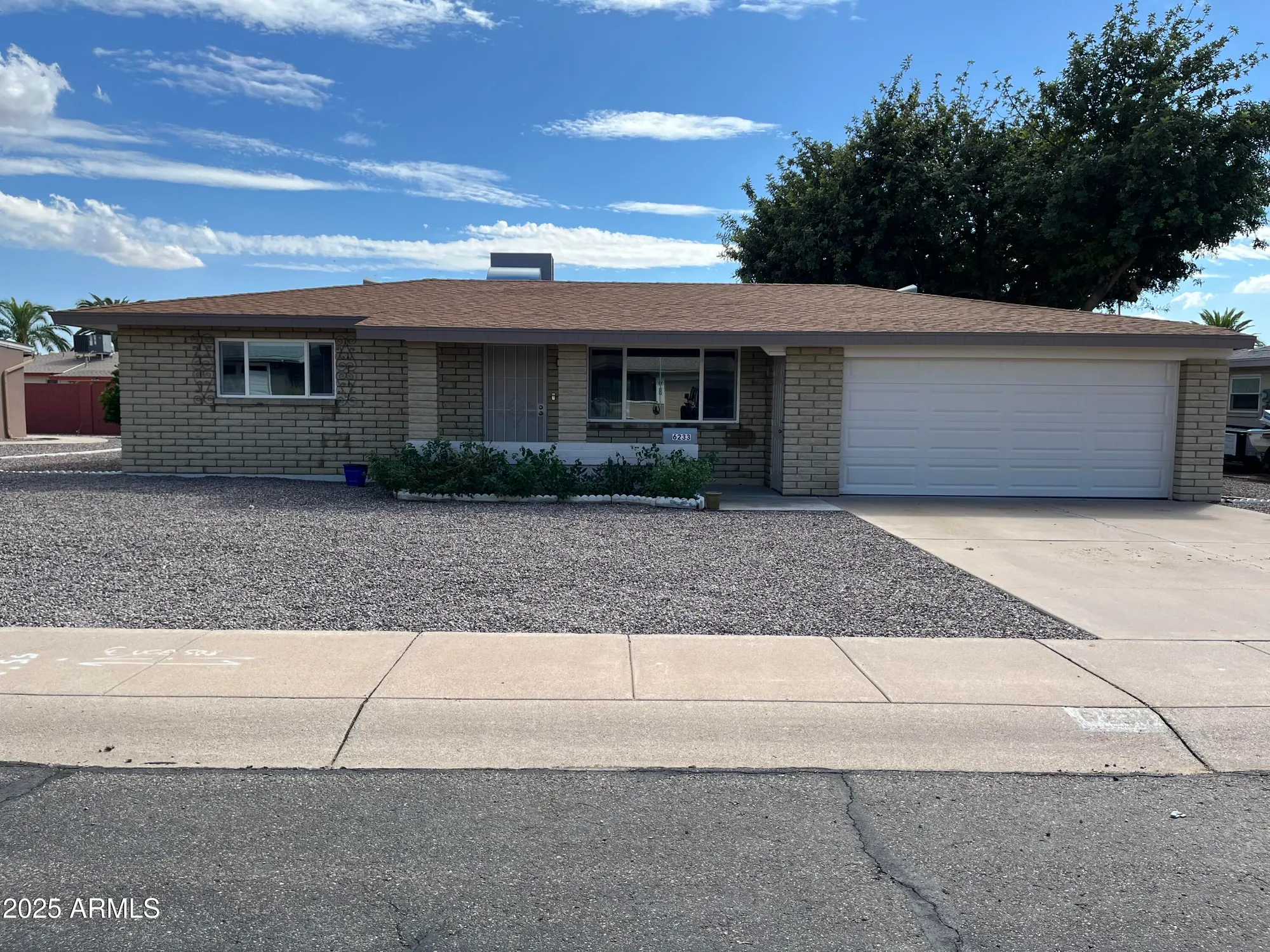 Property Slideshow image 6 of 32 | 6233 e dodge st, Mesa, AZ, 85205