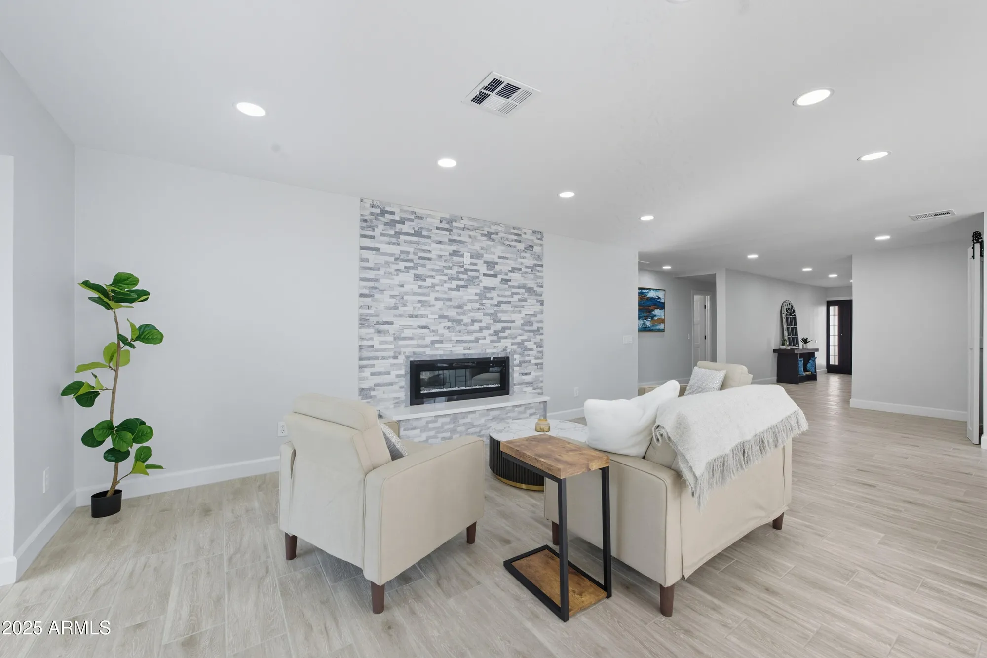 Property Slideshow image 13 of 37 | 26661 s howard dr, Sun Lakes, AZ, 85248