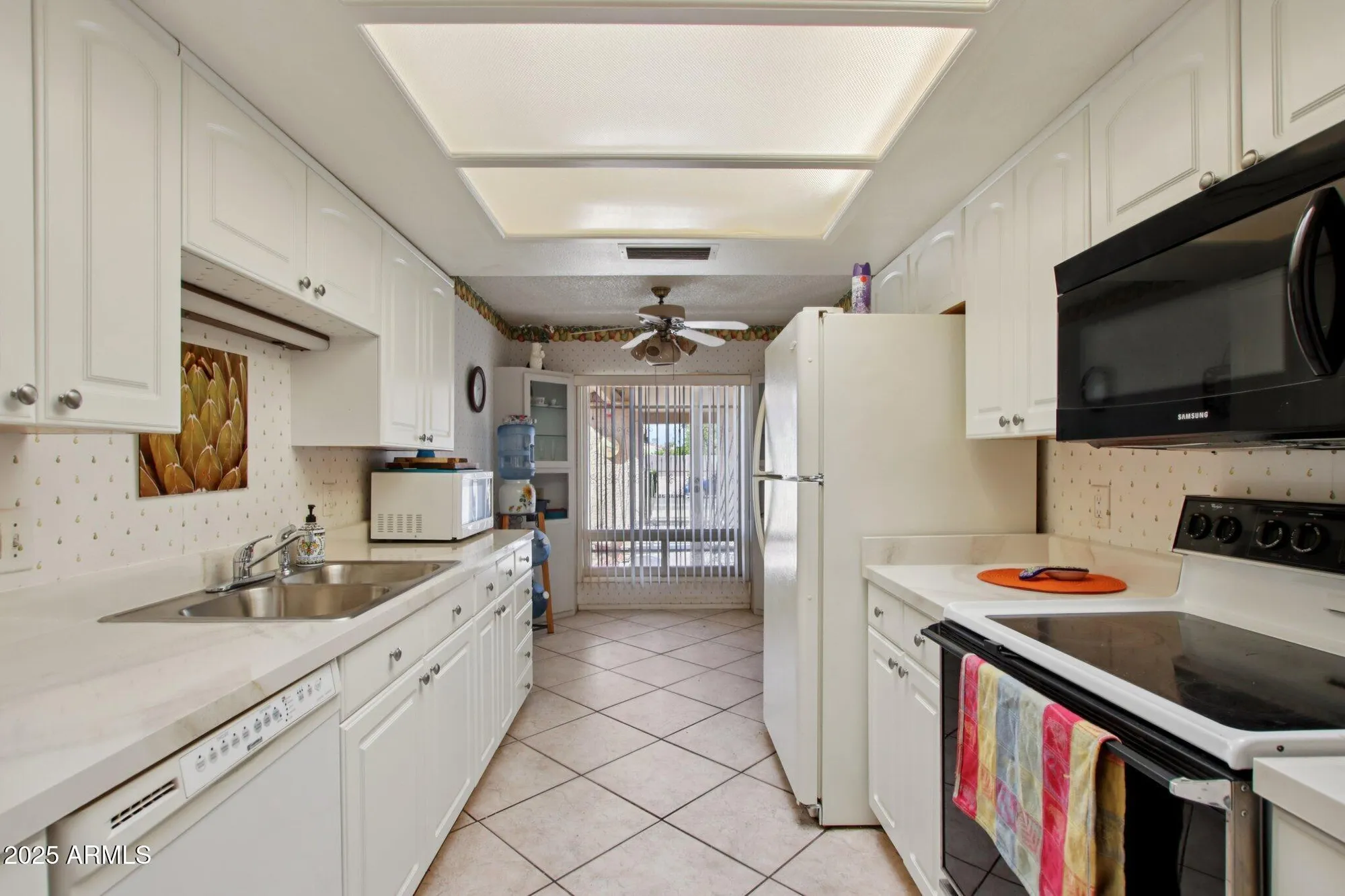 Property Slideshow image 7 of 22 | 8833 e player dr, Sun Lakes, AZ, 85248