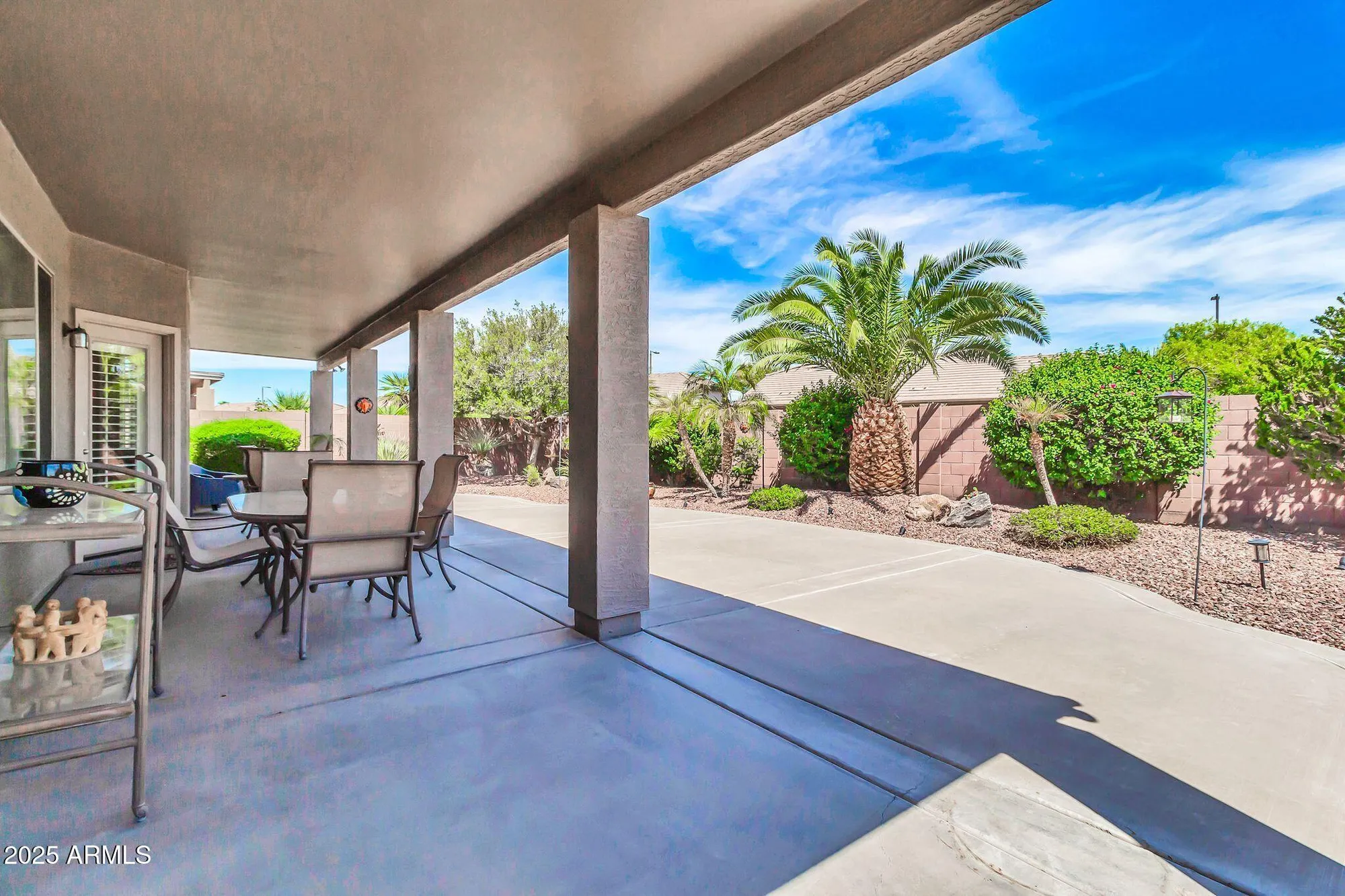 Property Slideshow image 25 of 30 | 3624 e county down dr, Chandler, AZ, 85249
