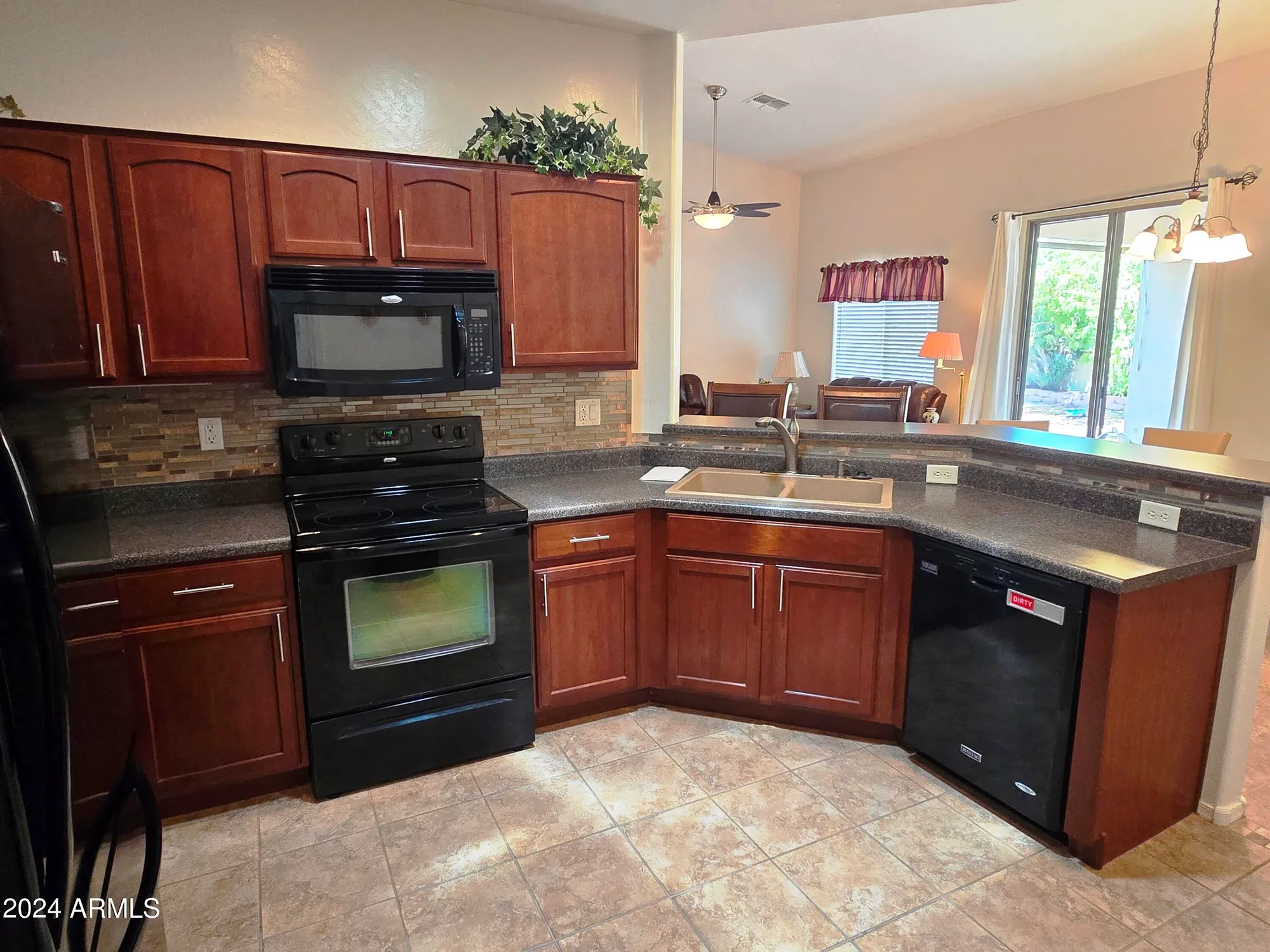 Property Slideshow image 7 of 59 | 2101 s meridian rd 34, Apache Junction, AZ, 85120