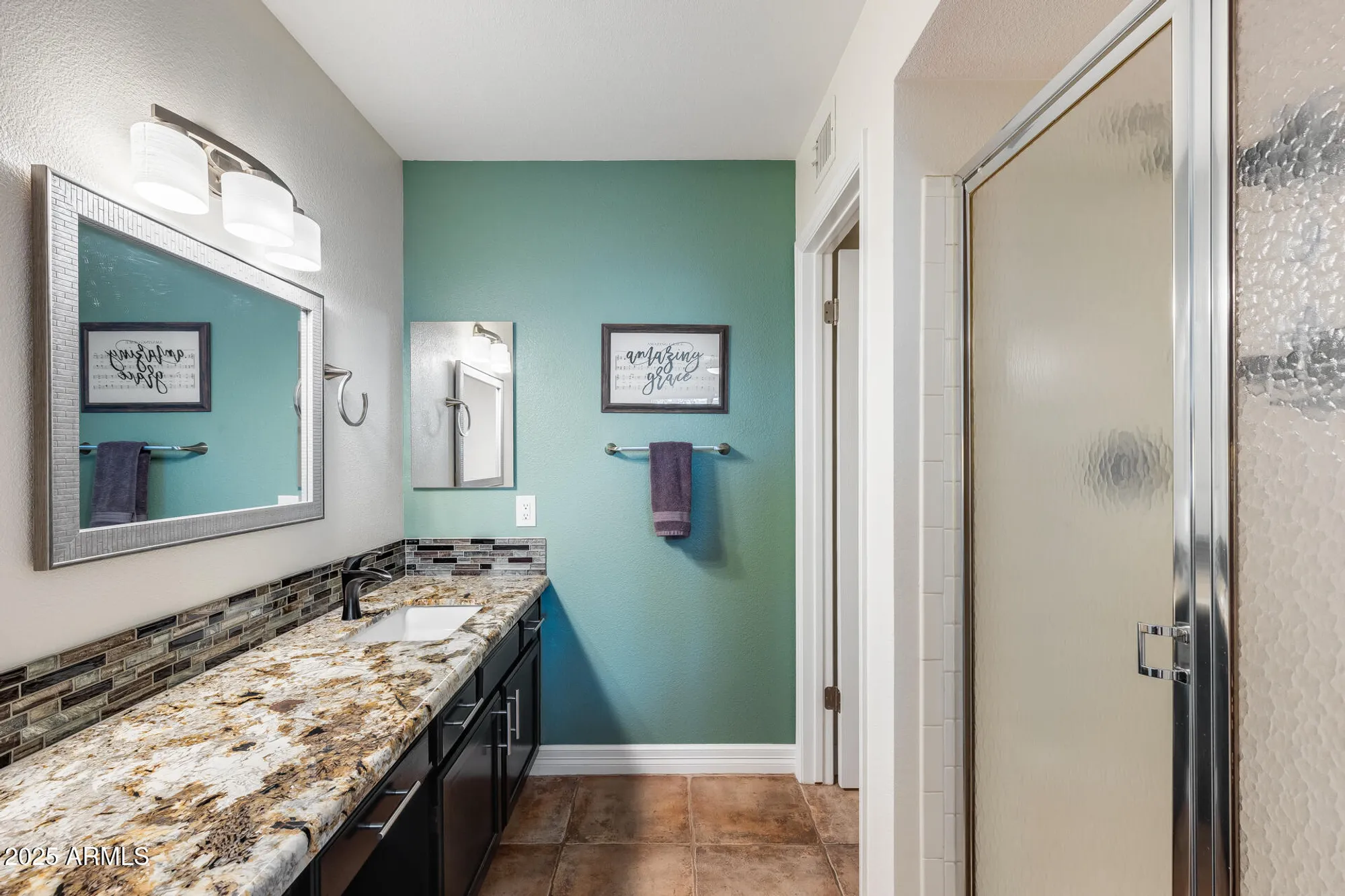 Property Slideshow image 14 of 26 | 18725 n 92nd dr, Peoria, AZ, 85382