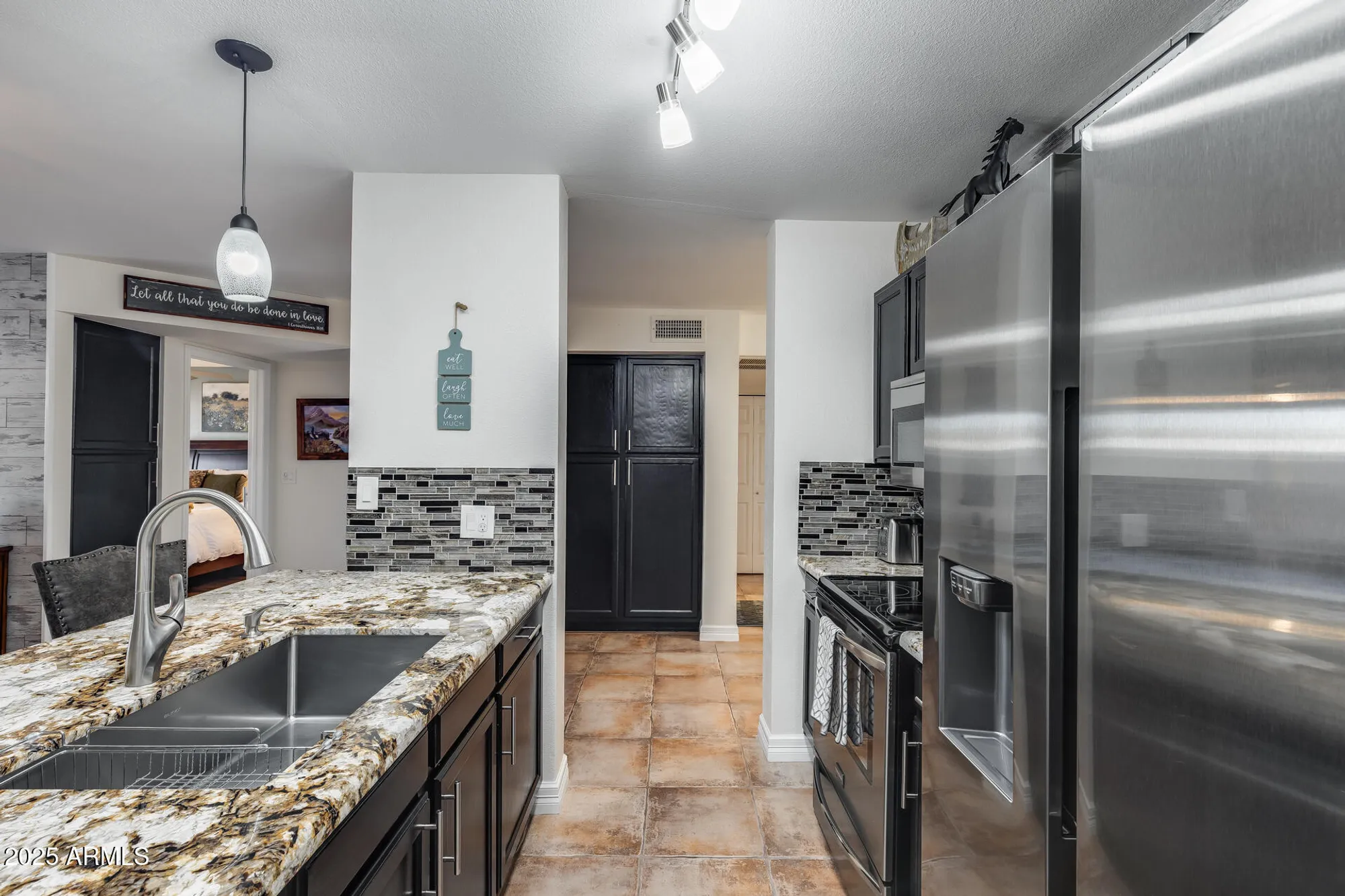 Property Slideshow image 6 of 26 | 18725 n 92nd dr, Peoria, AZ, 85382