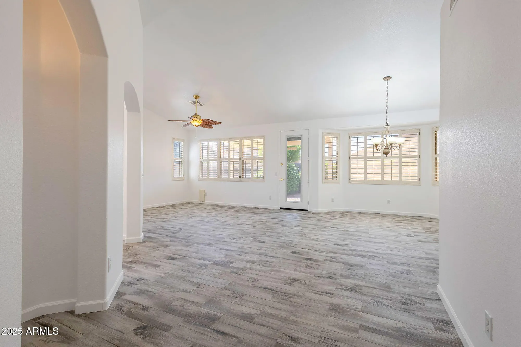 Property Slideshow image 7 of 35 | 18083 w douglas way, Surprise, AZ, 85374