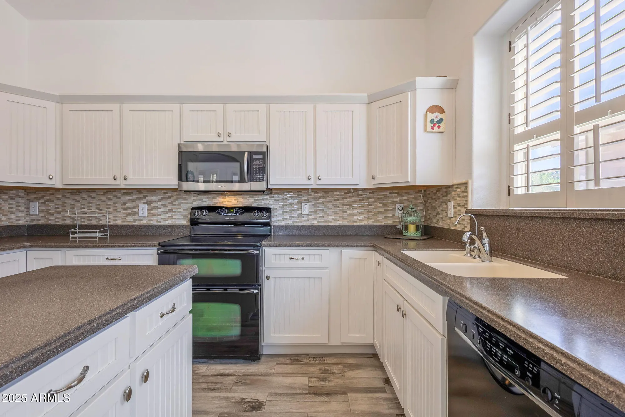 Property Slideshow image 15 of 35 | 18083 w douglas way, Surprise, AZ, 85374