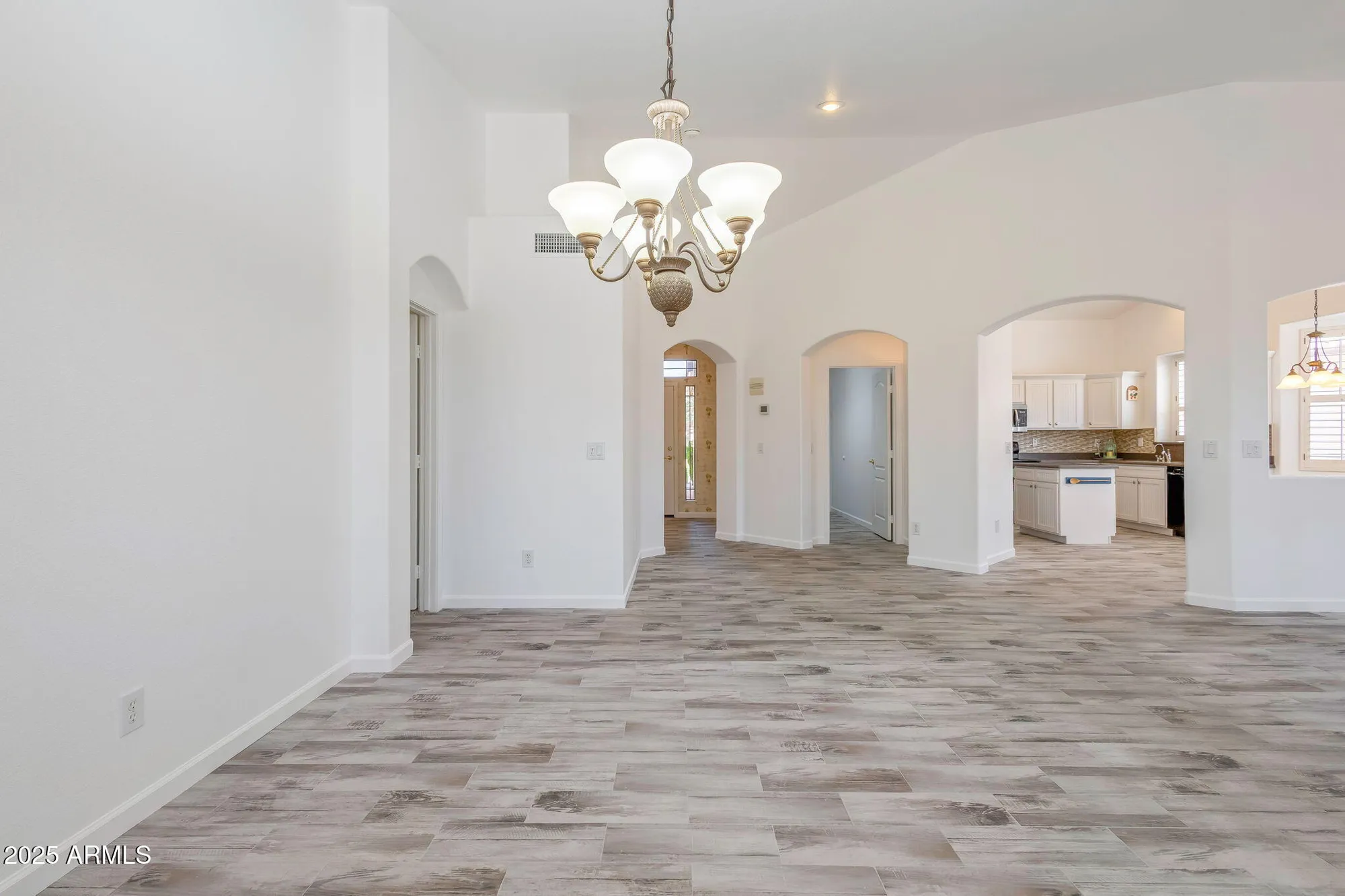 Property Slideshow image 8 of 35 | 18083 w douglas way, Surprise, AZ, 85374