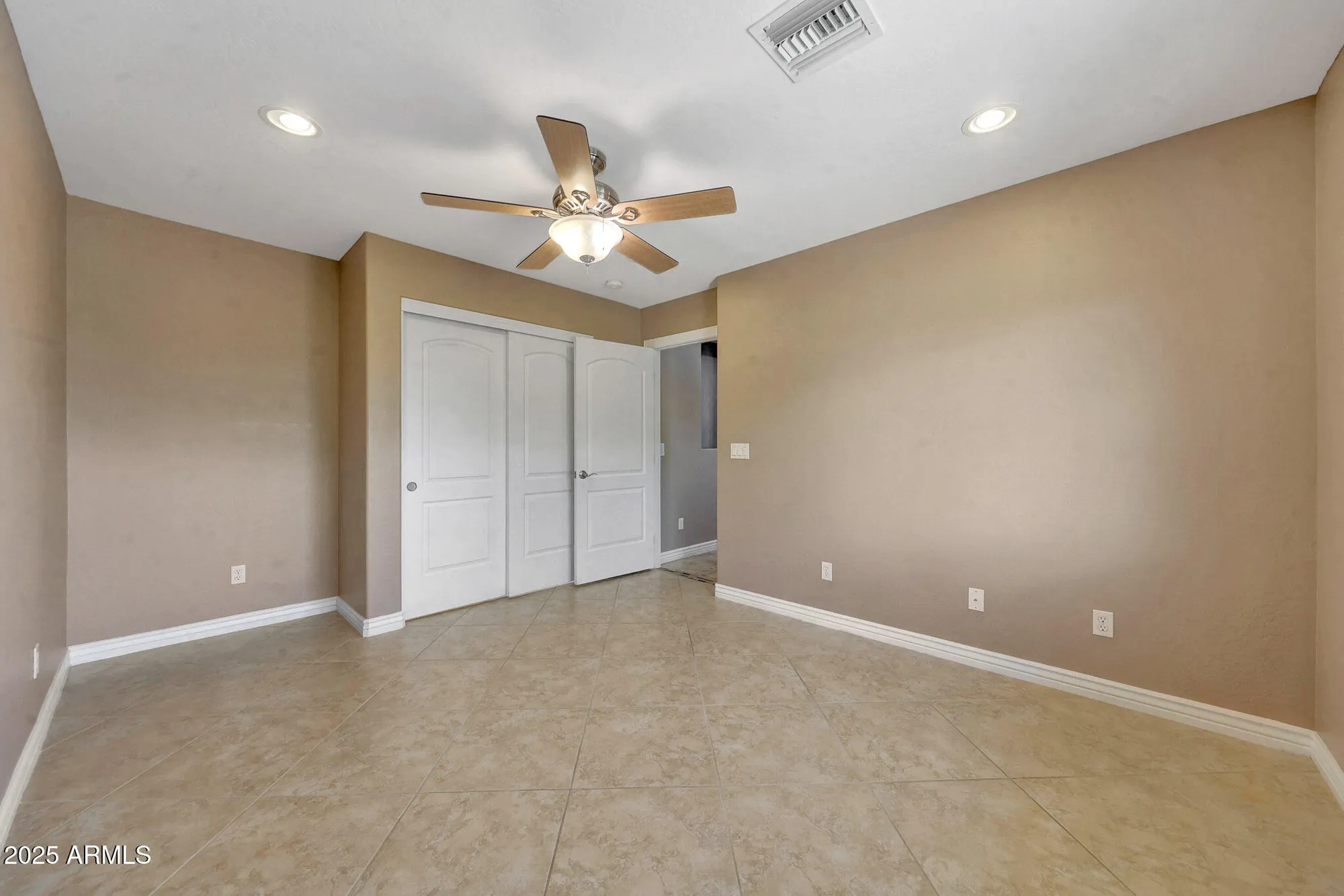 Property Slideshow image 56 of 73 | 19835 n 100th dr, Sun City, AZ, 85373