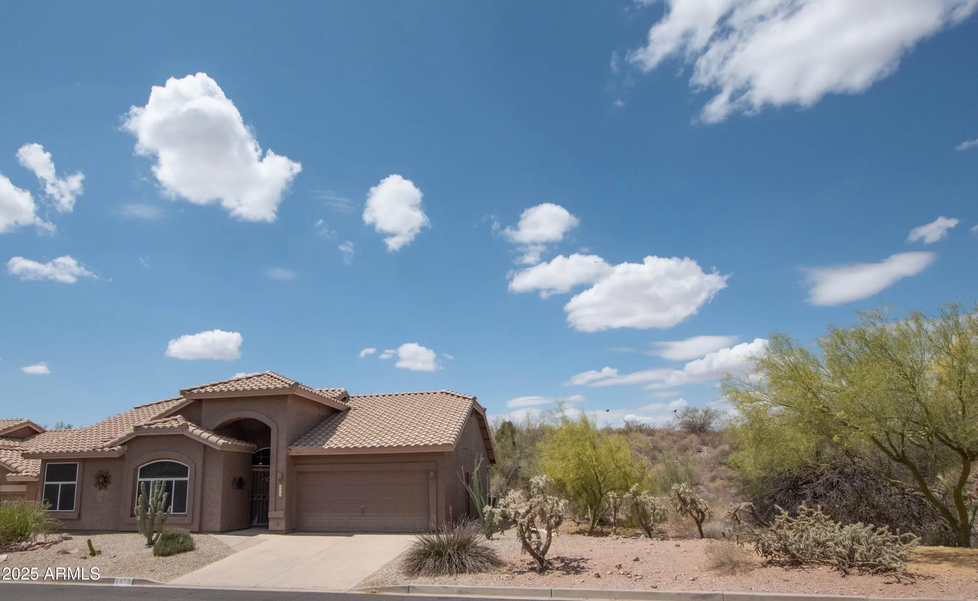 Property Slideshow image 2 of 26 | 4970 s desert willow dr, Gold Canyon, AZ, 85118