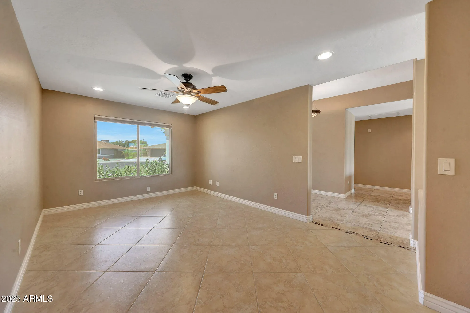 Property Slideshow image 13 of 73 | 19835 n 100th dr, Sun City, AZ, 85373